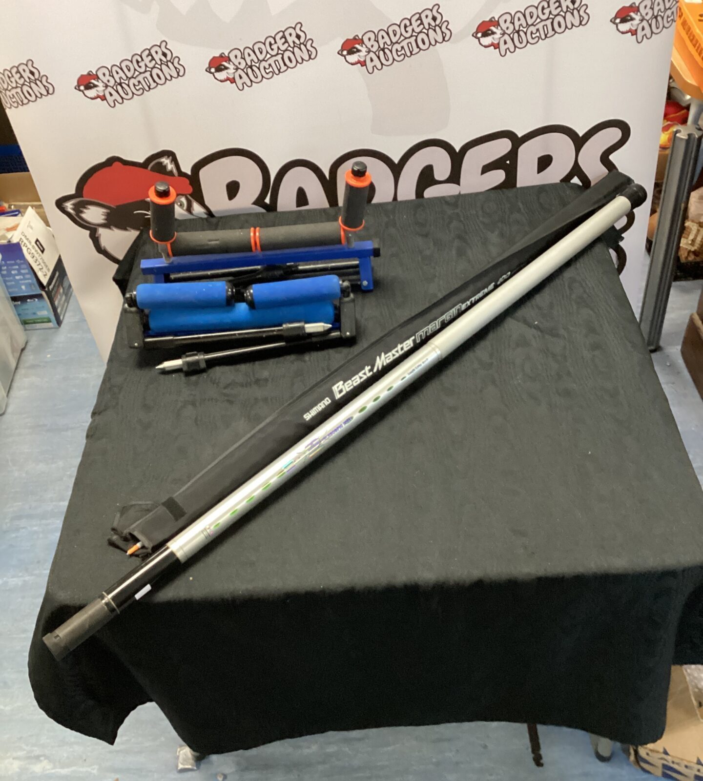 7metre telescopic pole with two sets of rollers