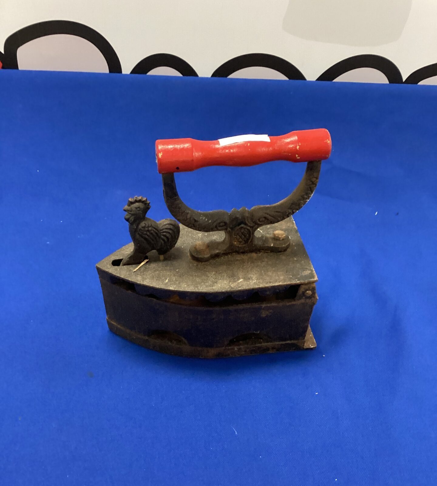 Antique Cast Iron Smooting Iron