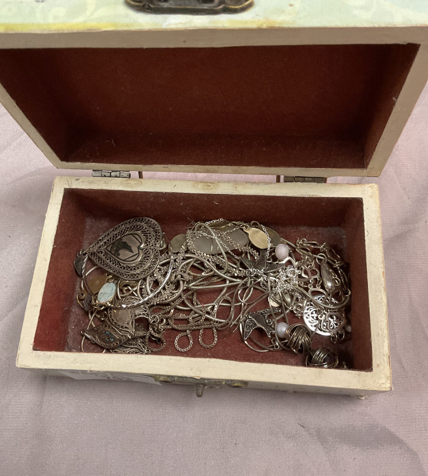 Box of assorted silver jewellery