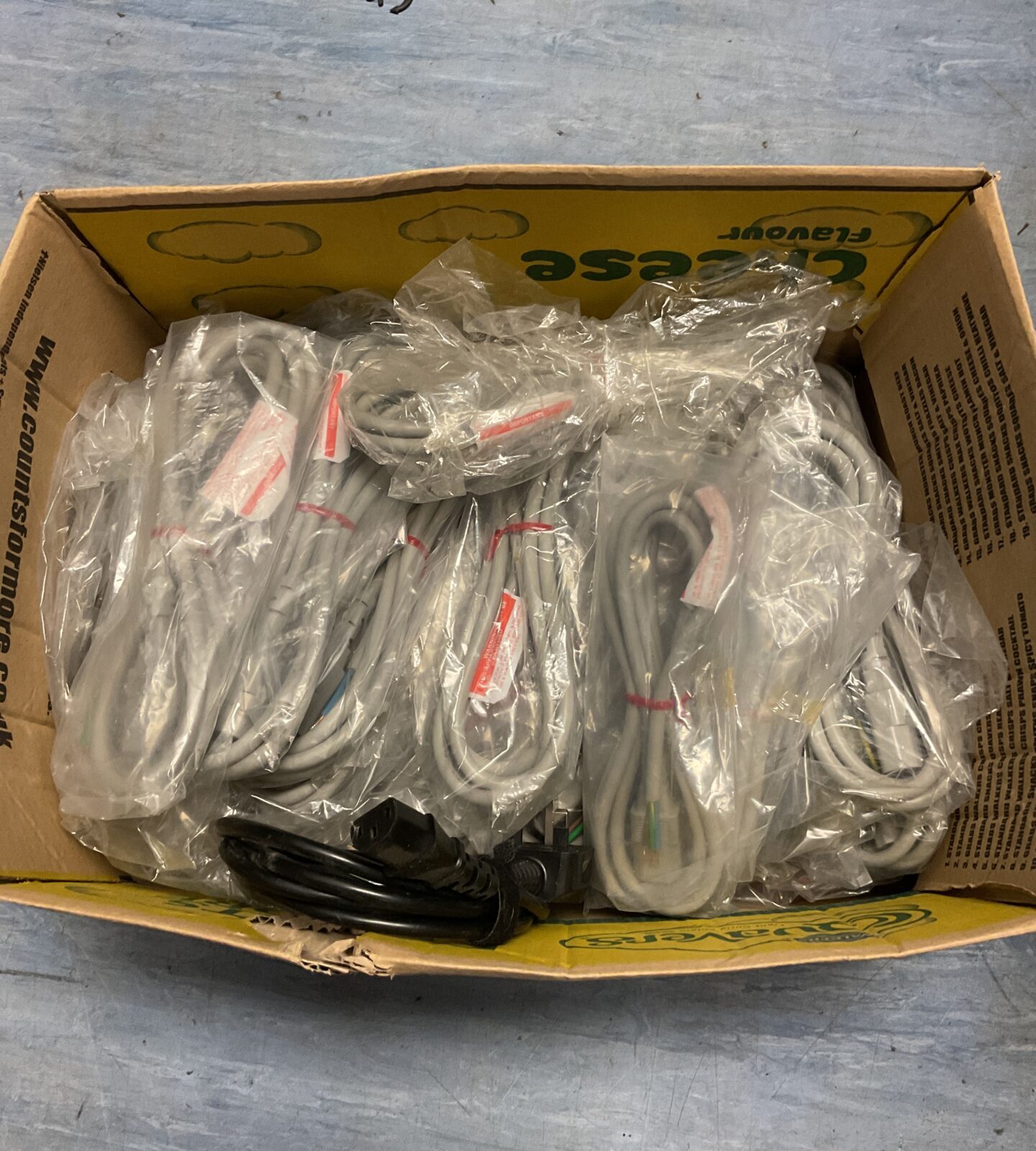 Box of kettle lead power cables