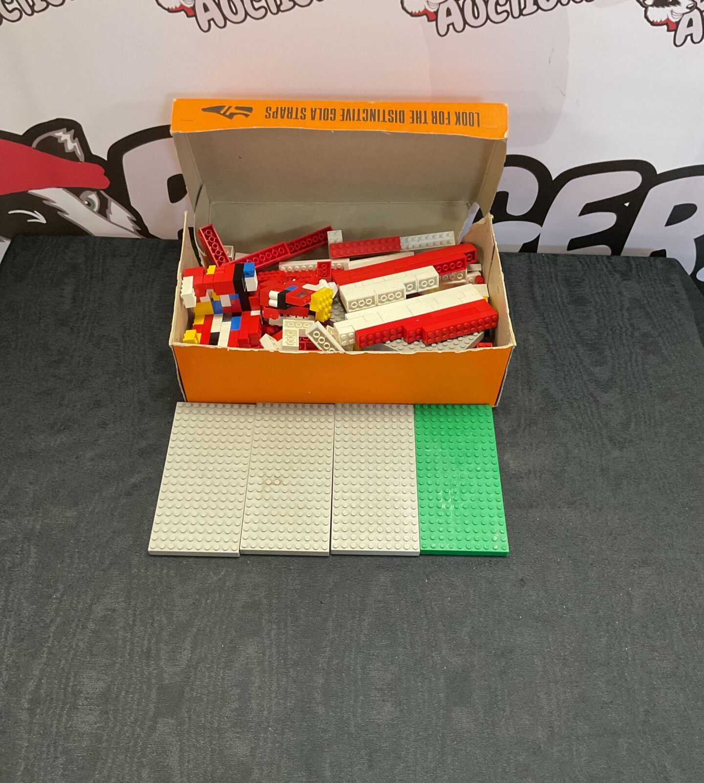 Box of mixed vintage lego