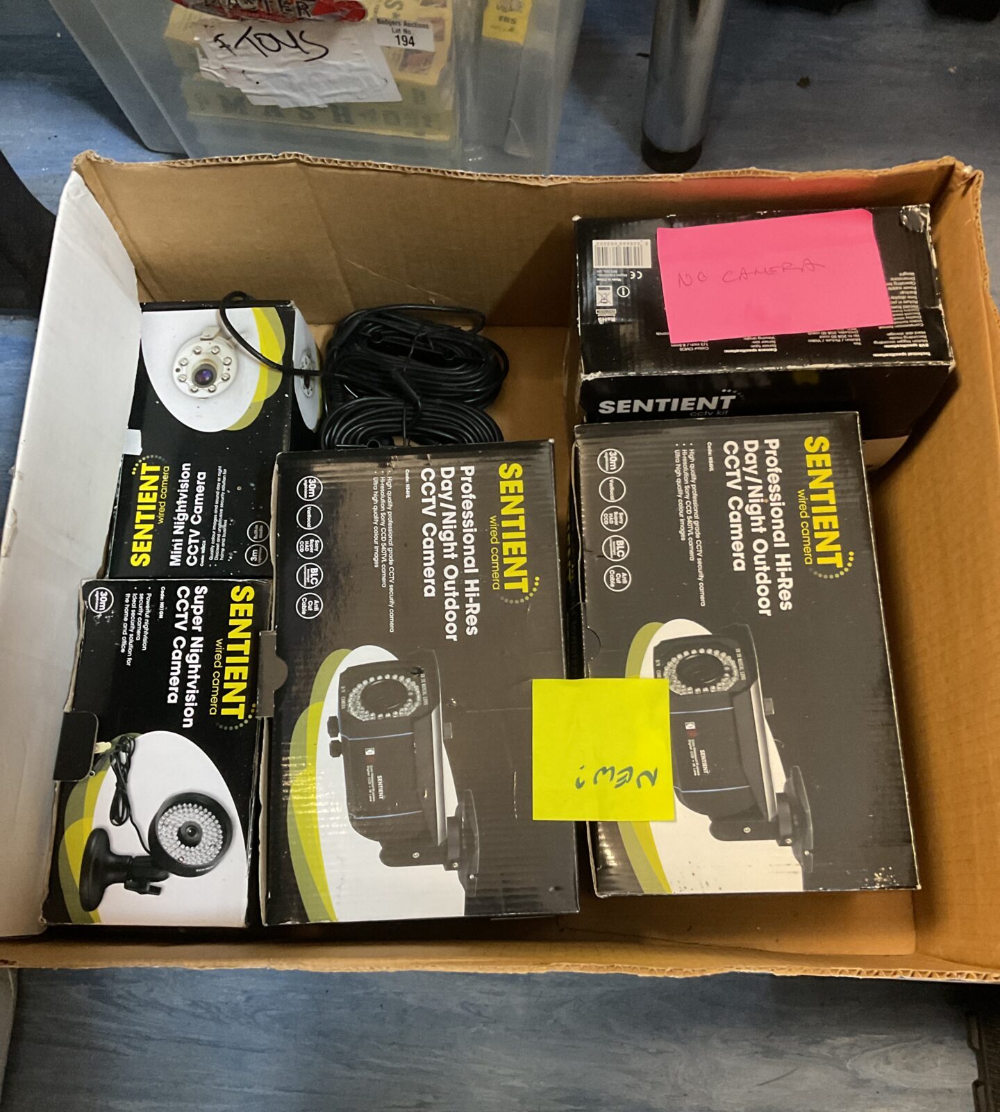 Box of sentient cctv cameras & accessories