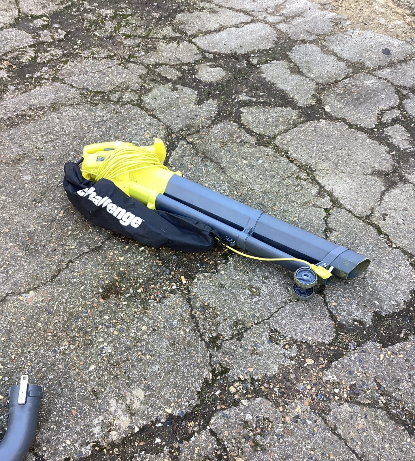 Challenge Electric Leaf Blower