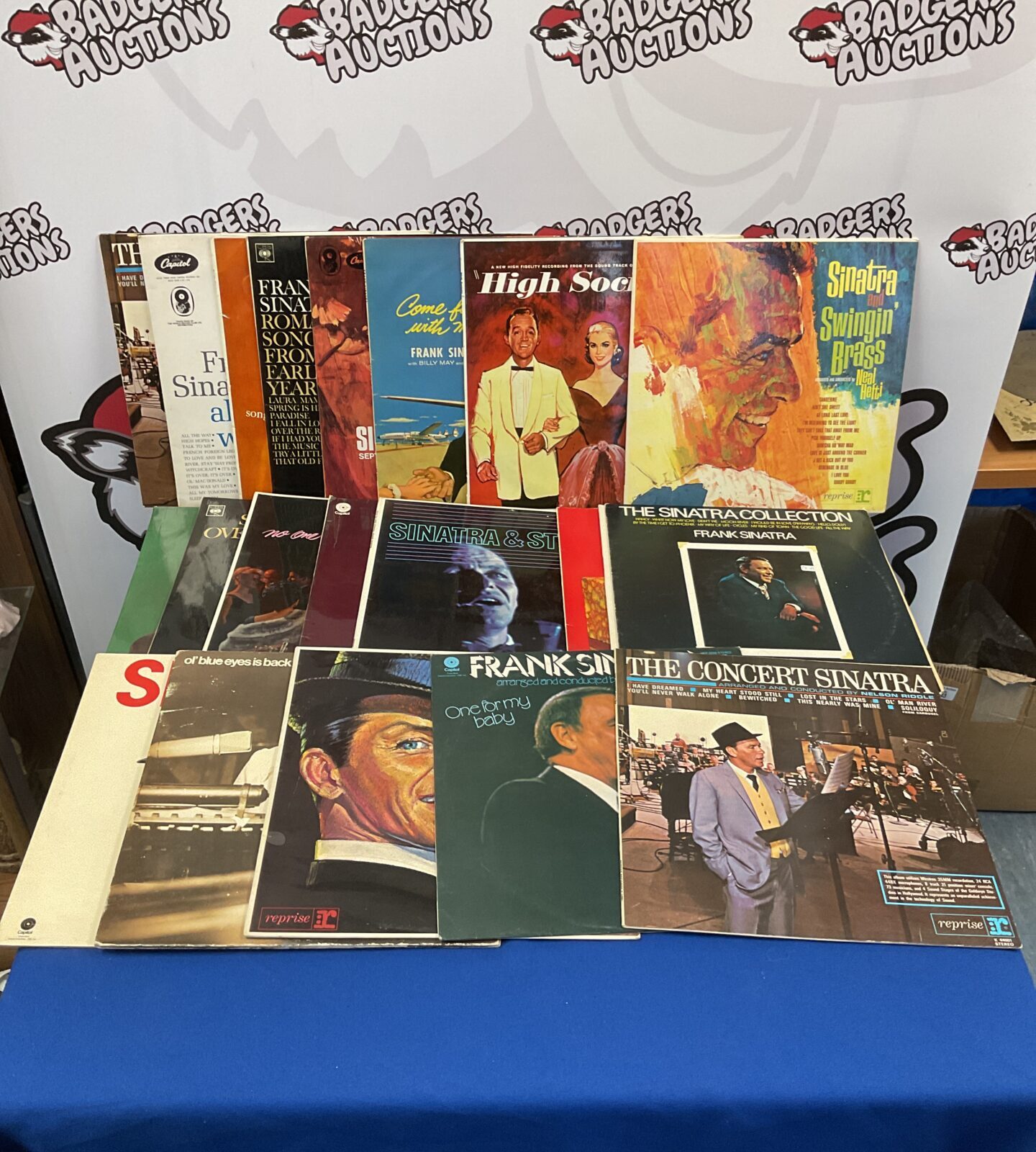 Collection of frank sinatra 12” vinyl records