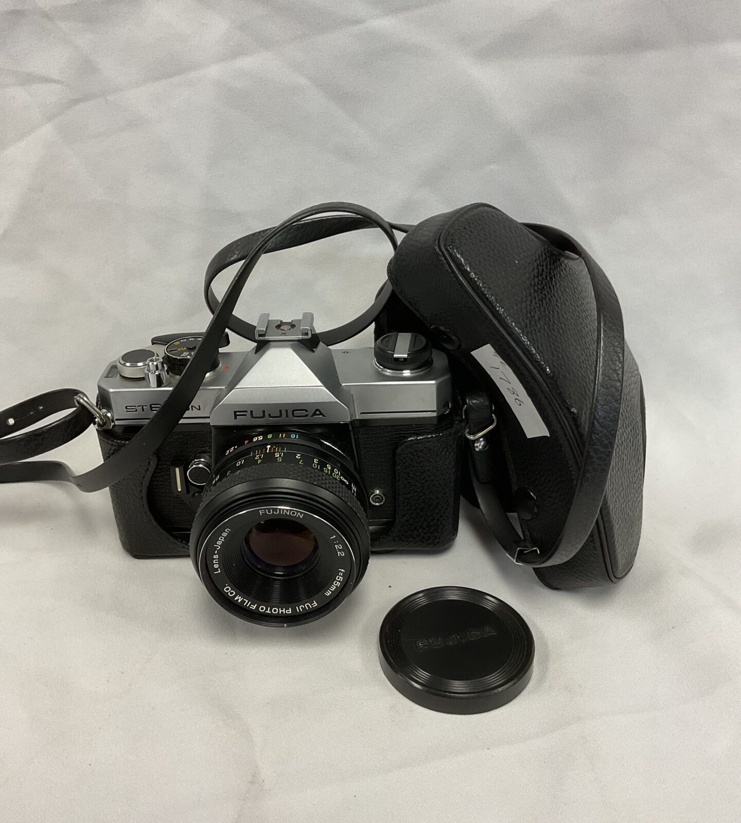 Fujica st605n 35mm camera