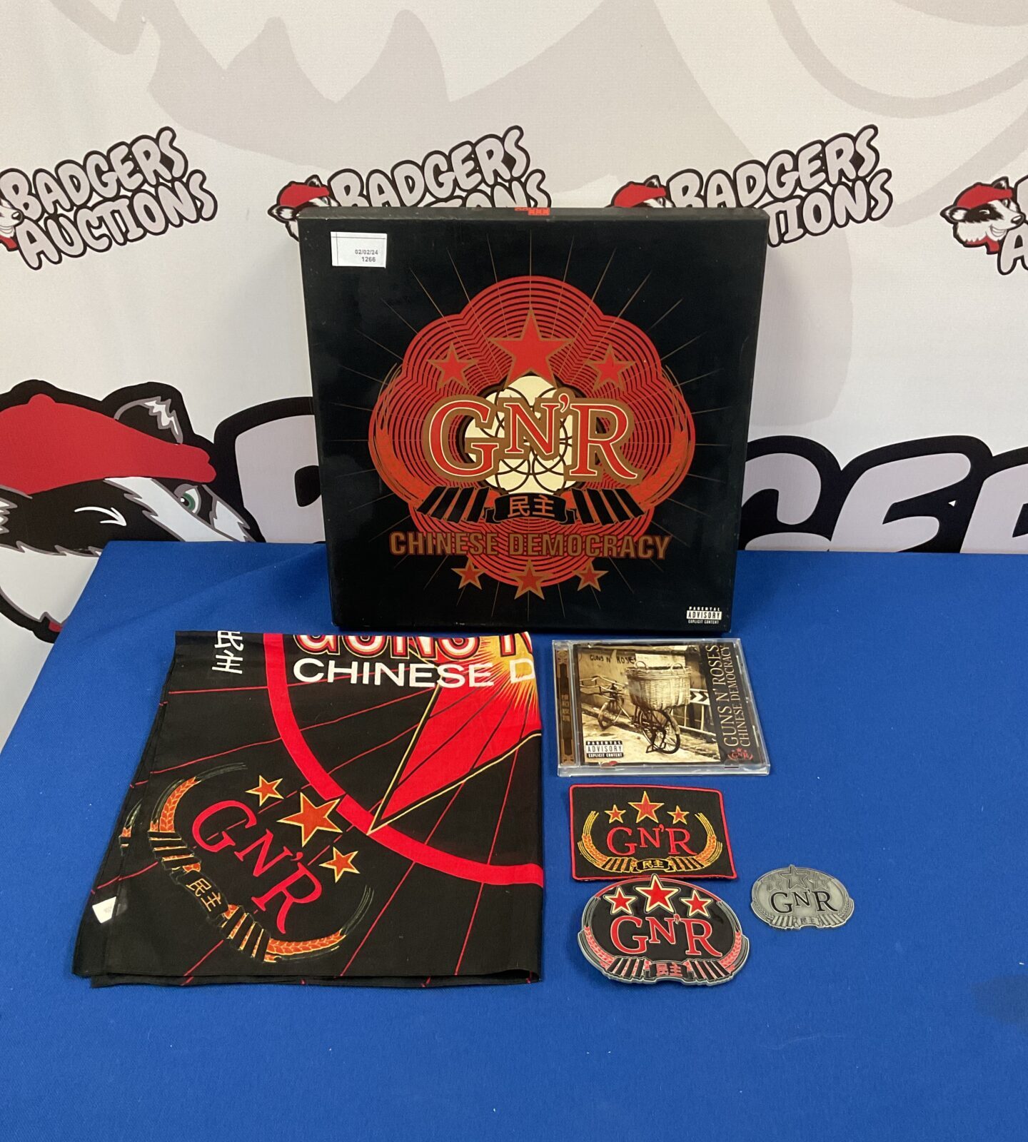 Guns n roses chinese democracy cd album boxset