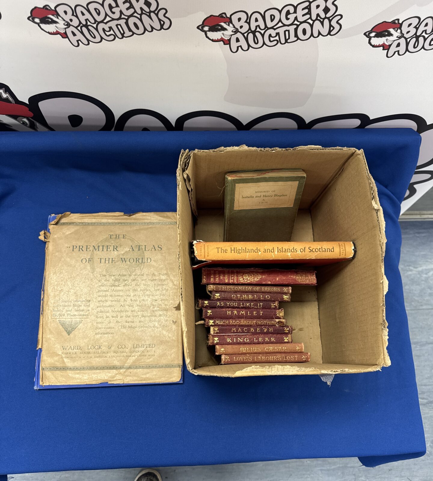 Box of vintage books inc Shakespeare