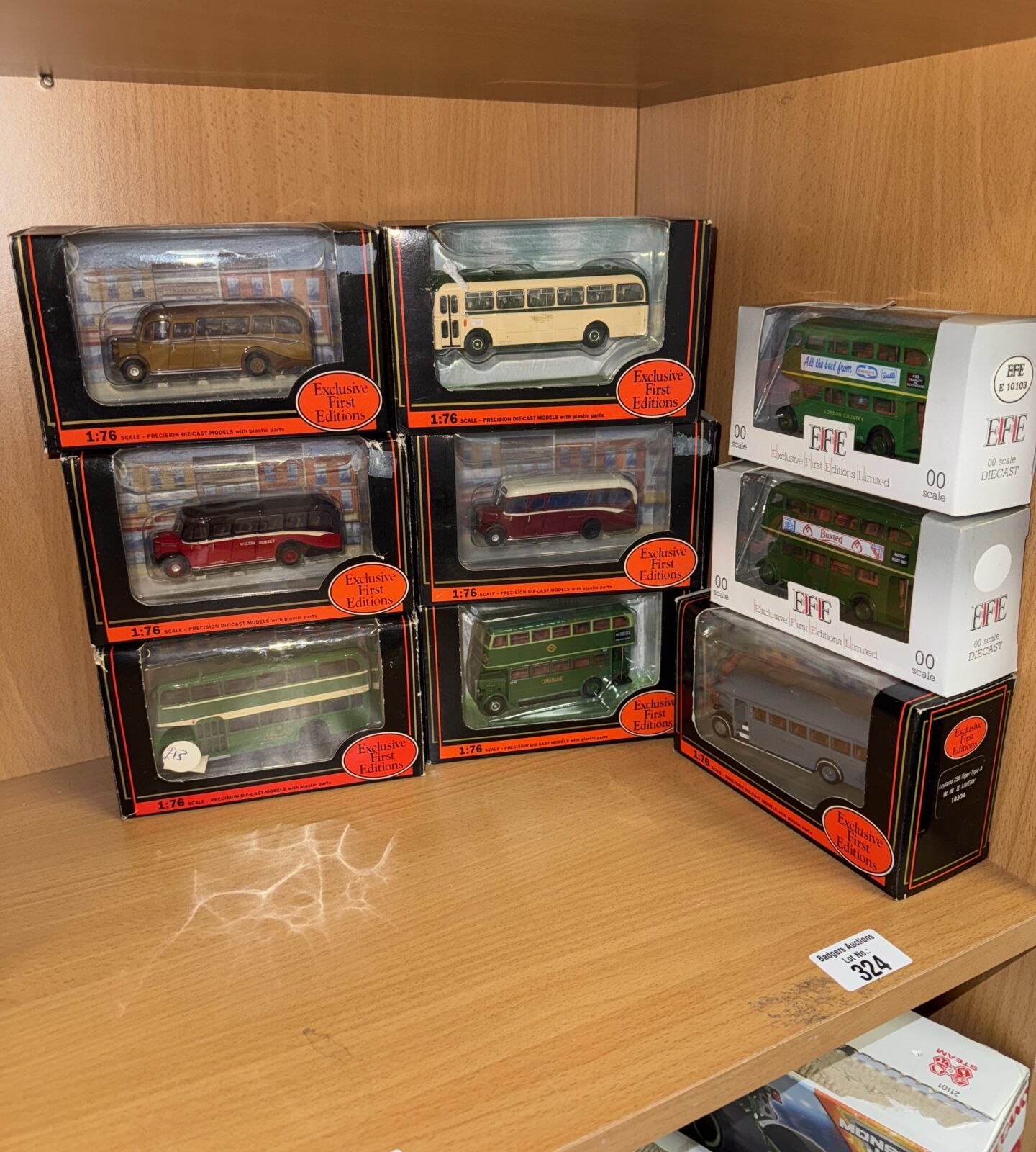 Selection of 00 & 1:76 scale efe die cast bus models