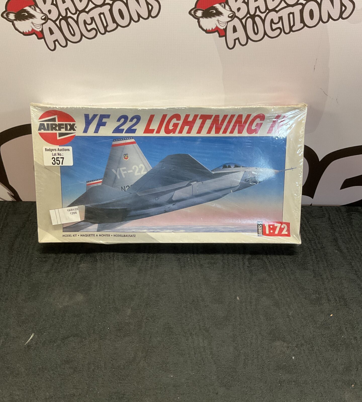 Airfix YF 22 lightning II model kit sealed