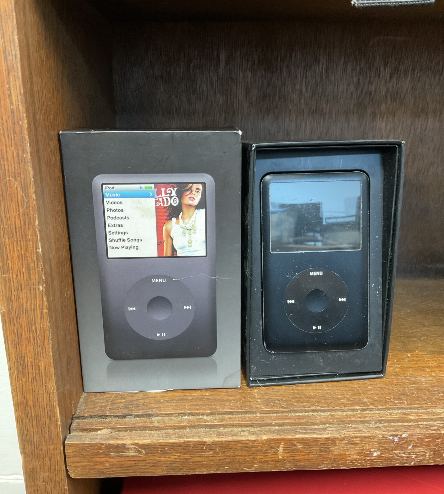 Apple ipod classic 80gb boxed