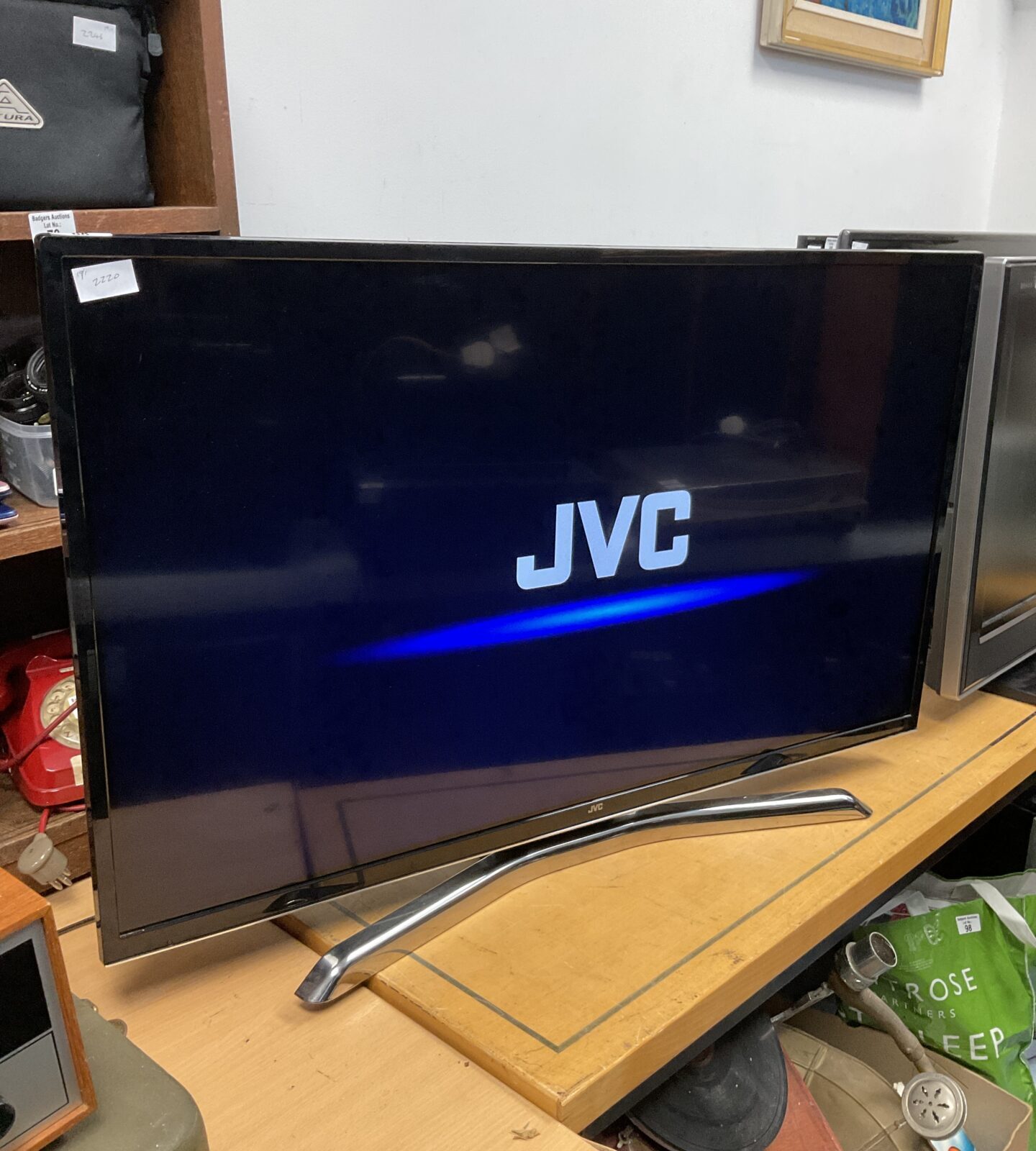 Jvc 40” 4k smart tv working with remote