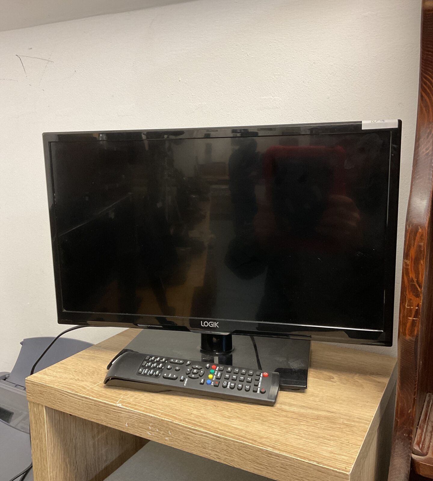 Logik 20” hd led tv working with remote
