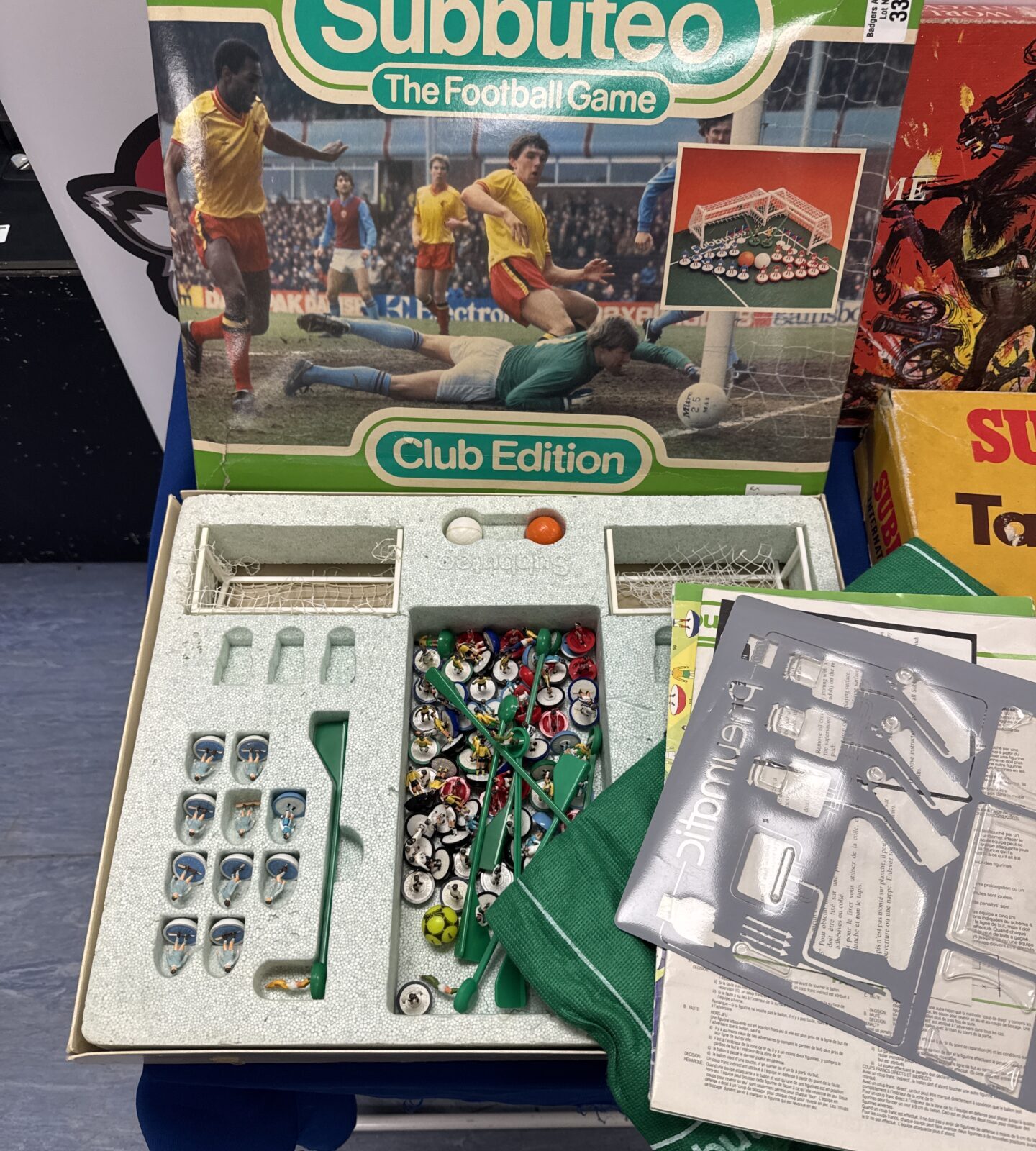 three vintage games including subbuteo & subbuteo rugby - Image 3