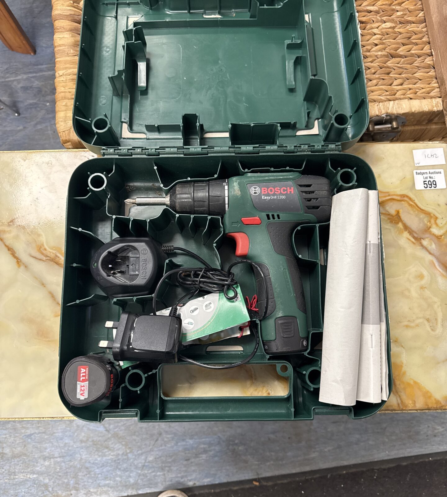 Bosch easydrill 1200 cordless drill with two batteries & charger - working