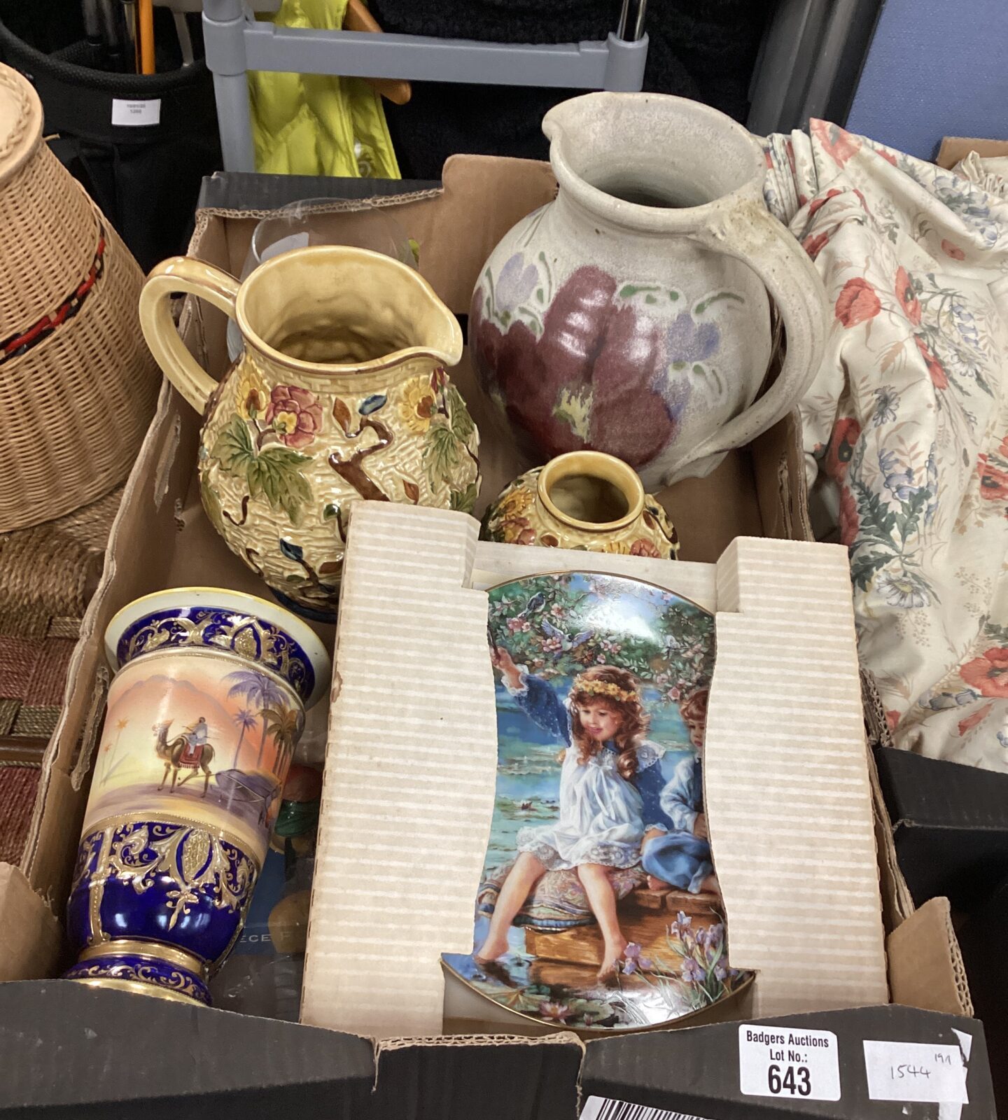 Box of mixed pottery inc decorative Jugs