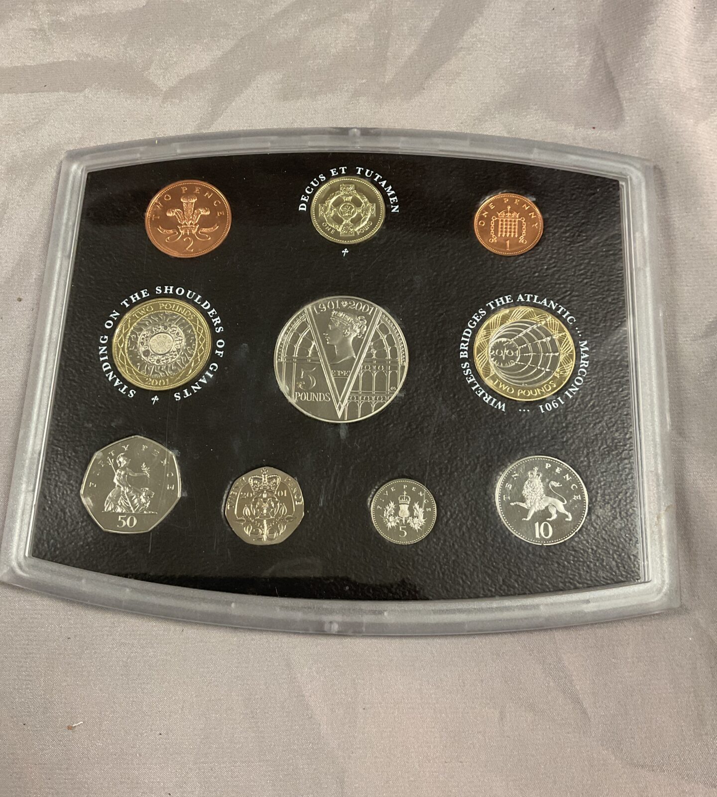 2001 United Kingdom proof coin set glimpses of the Victorian era - Image 2