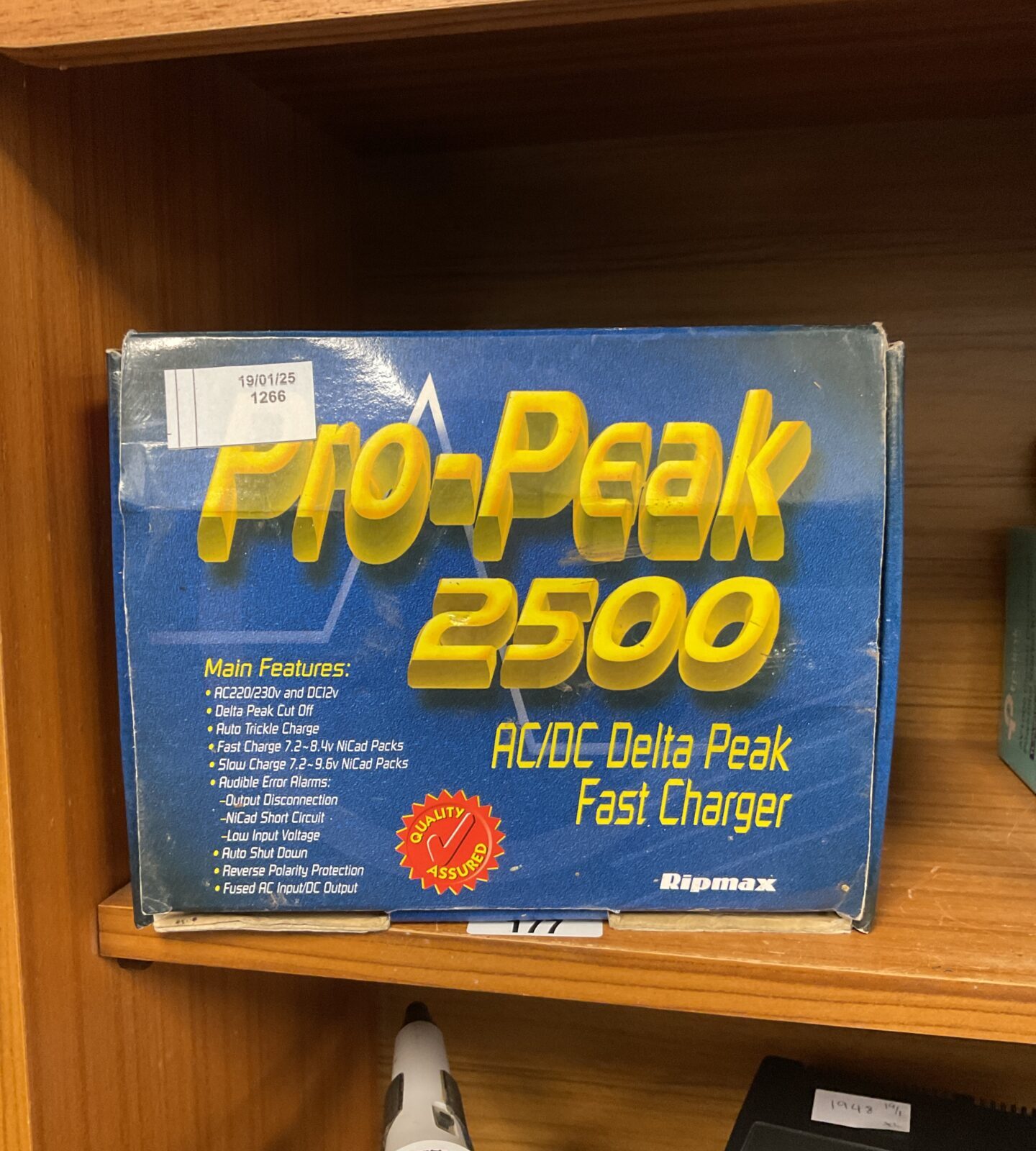 Pro peak 2500 ac dc delta peak fast charger