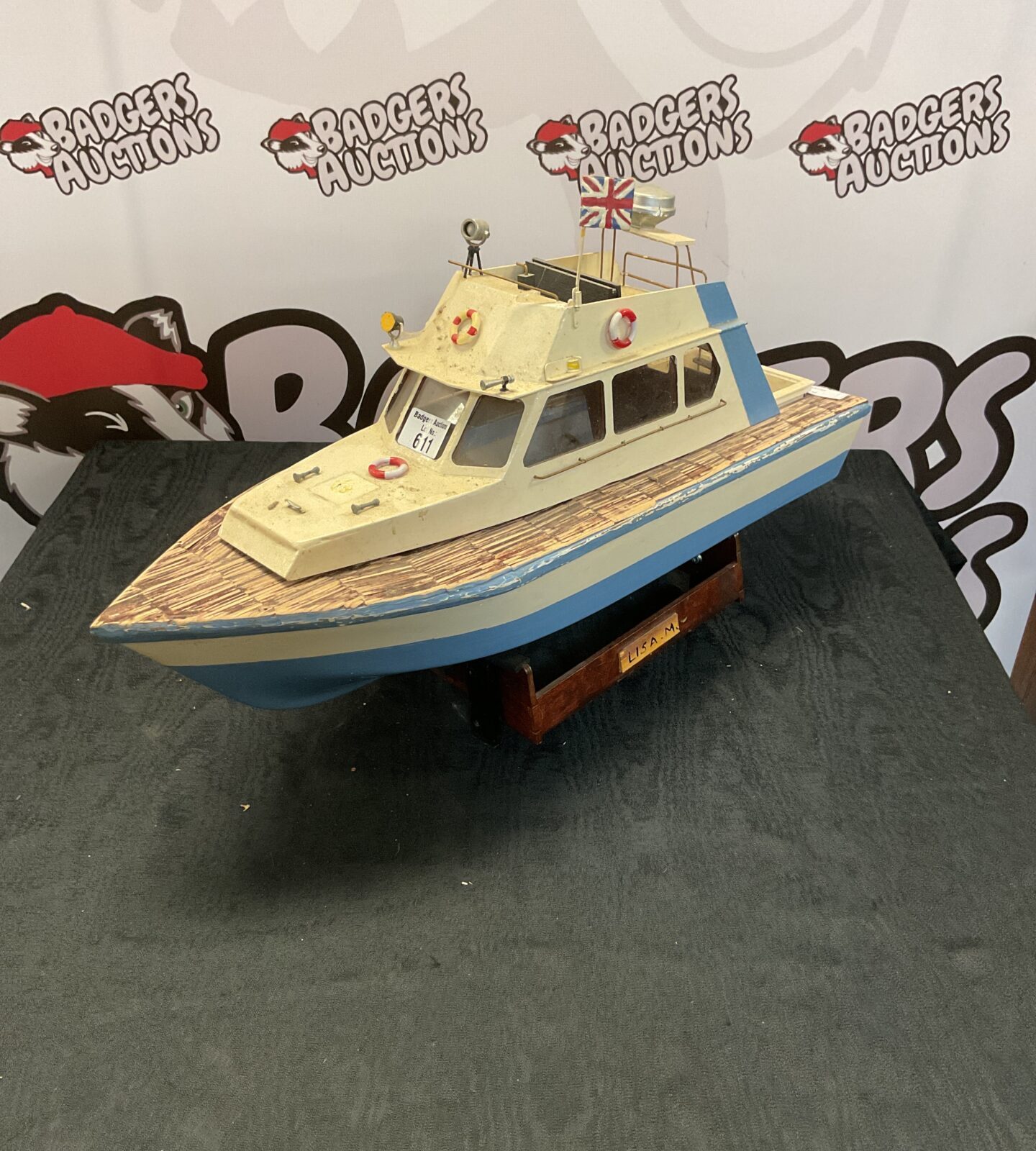 Model built, Rc Lisa M British watercraft lifeboat with stand