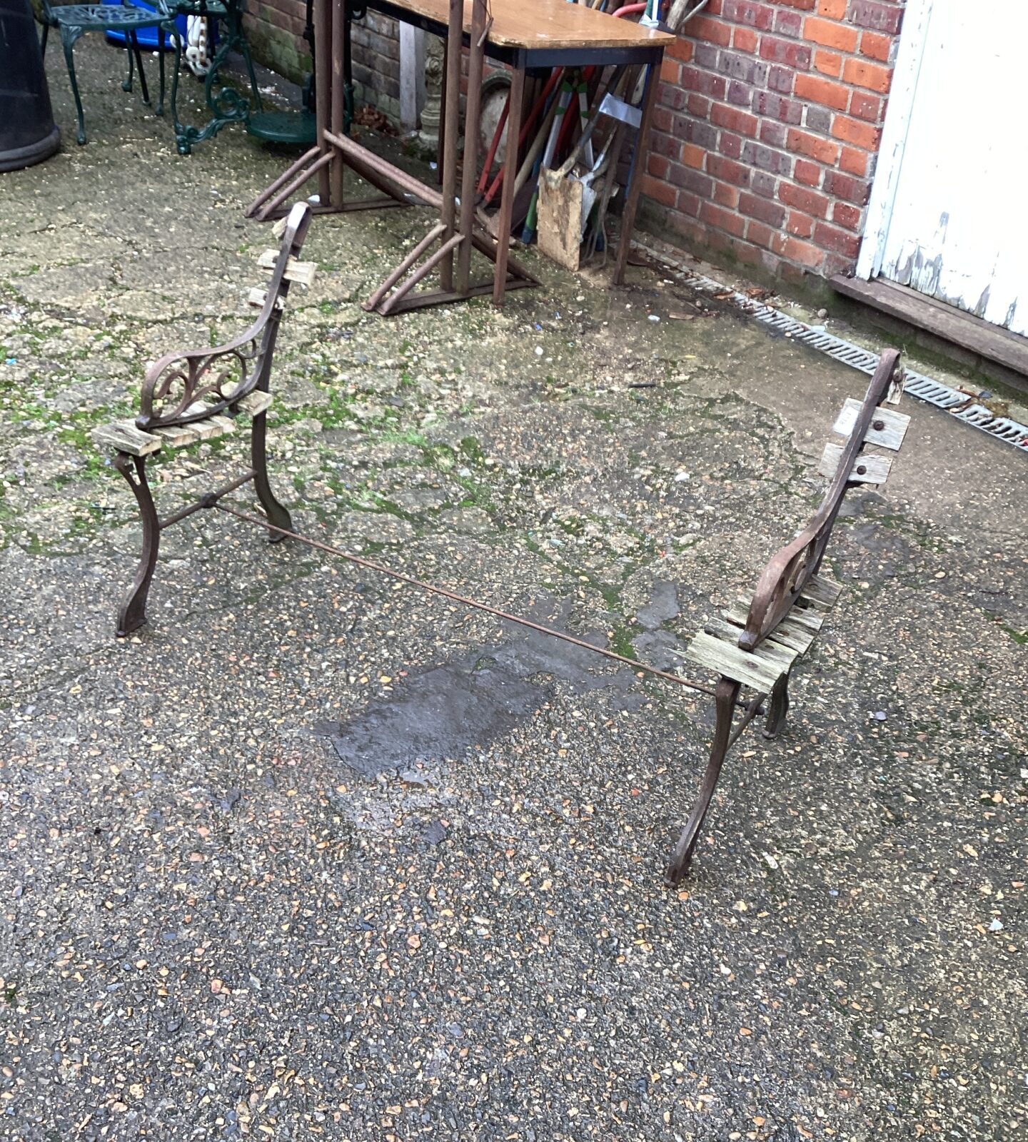 Garden bench ends for repair