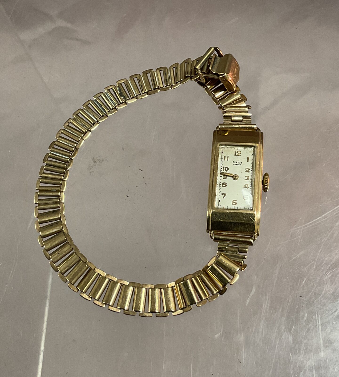 9ct gold ladies wristwatch and  bracelet strap 22.88 g gross