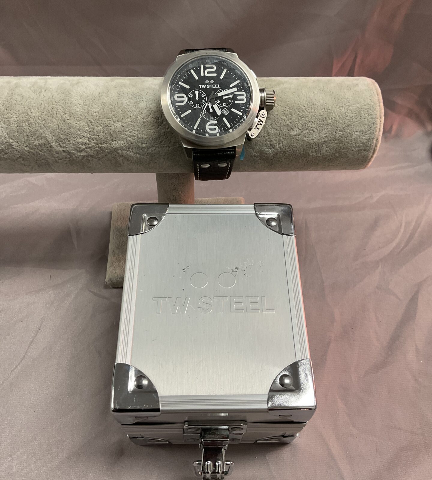 T W Steel gents Quartz wristwatch in box