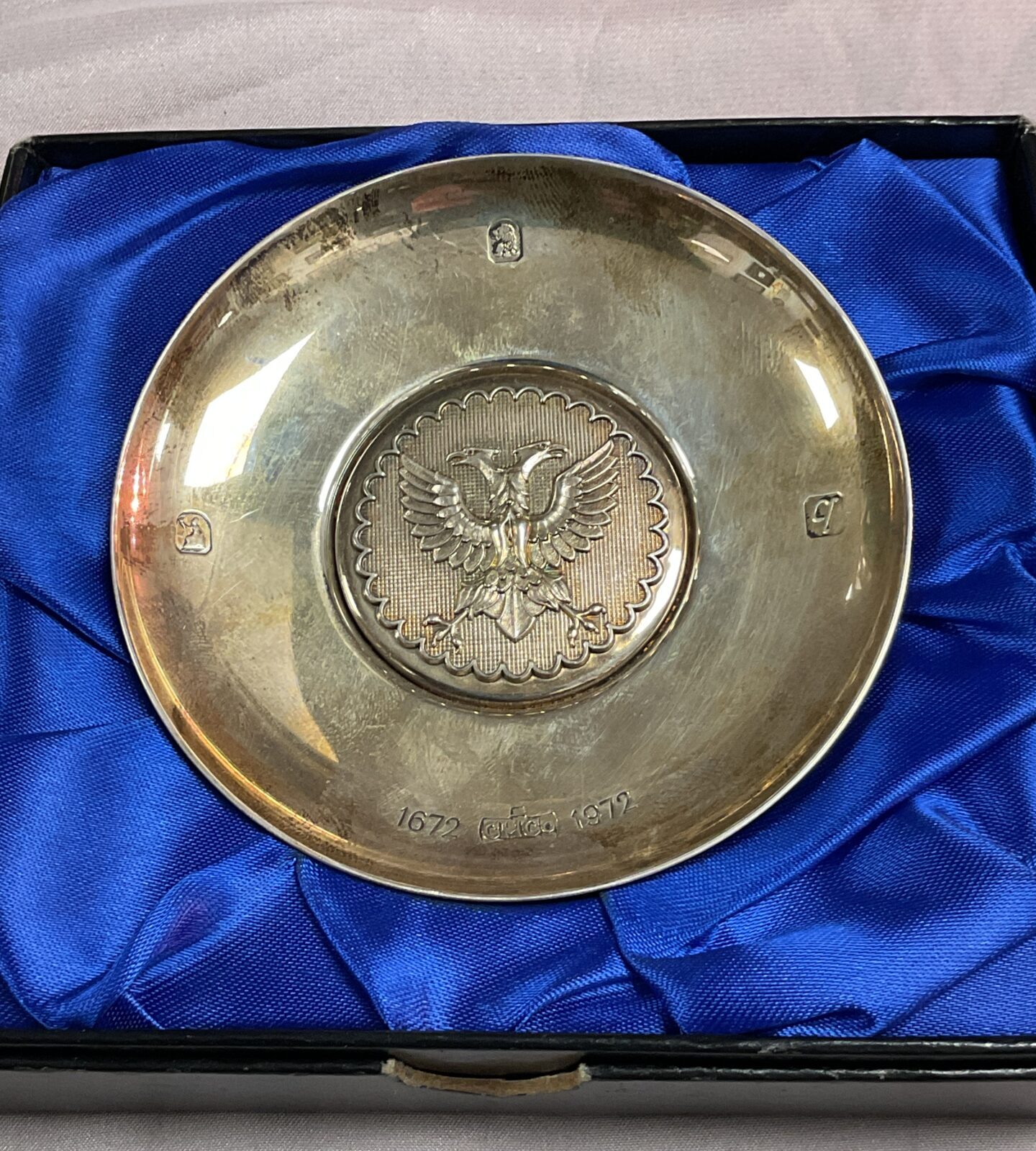 Britannia silver pin dish with double headed eagle to the center 78g