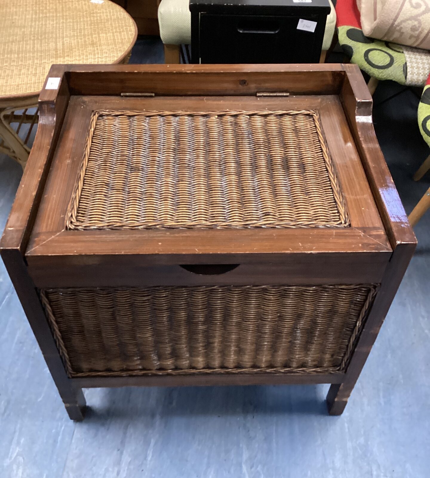 rattan blanket box