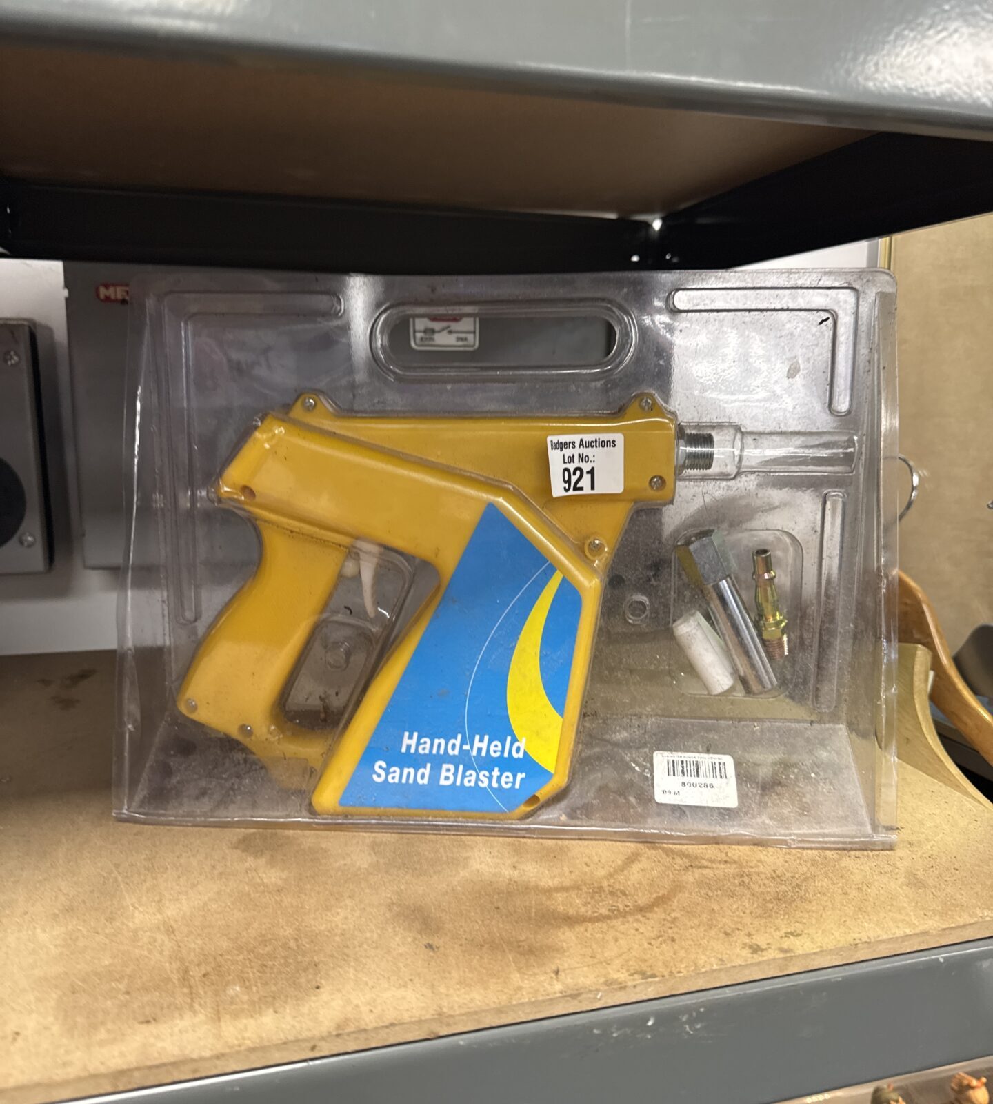 Hand held sand blaster kit