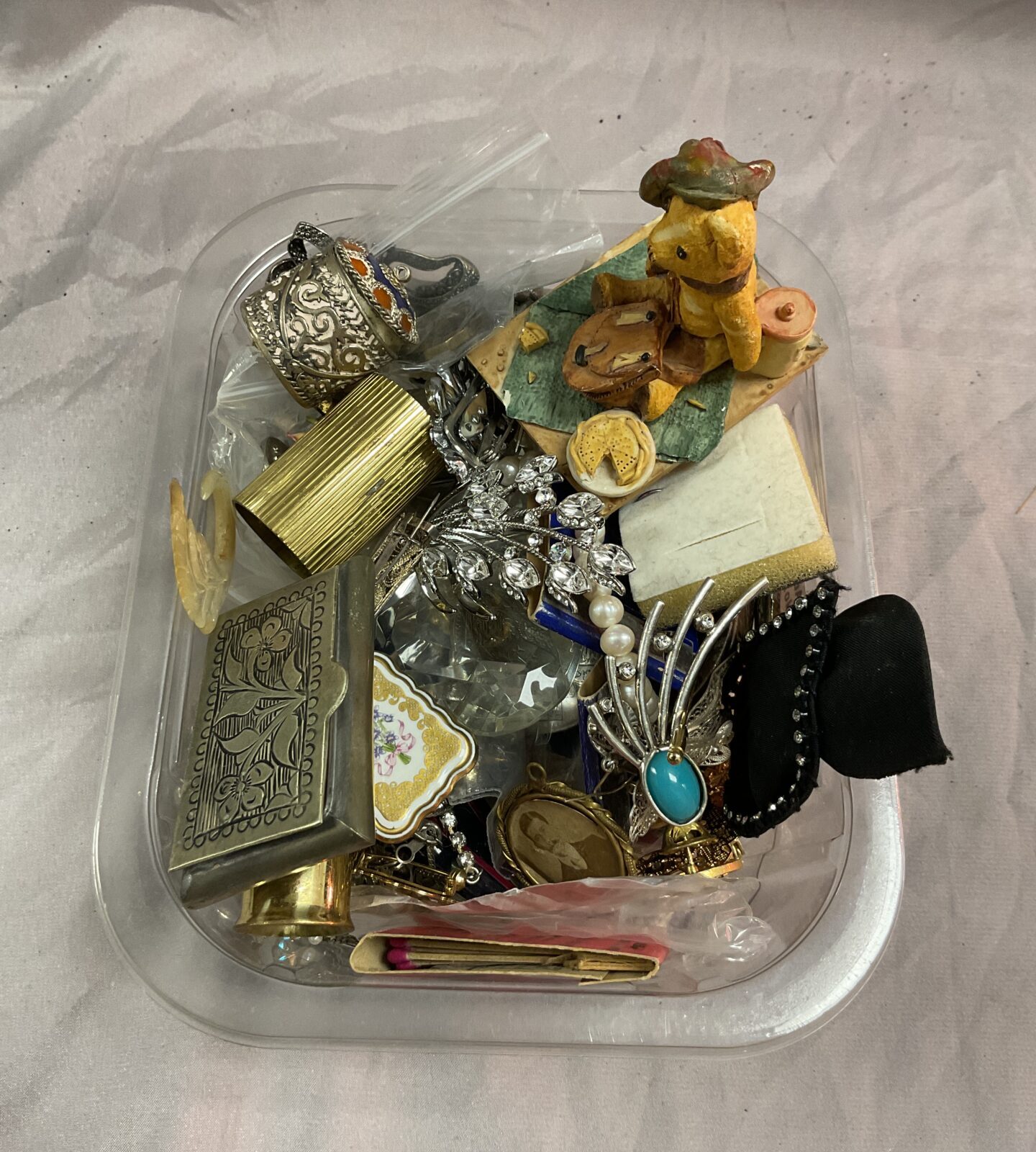 Tray odds Inc jewellery  and miscellaneous