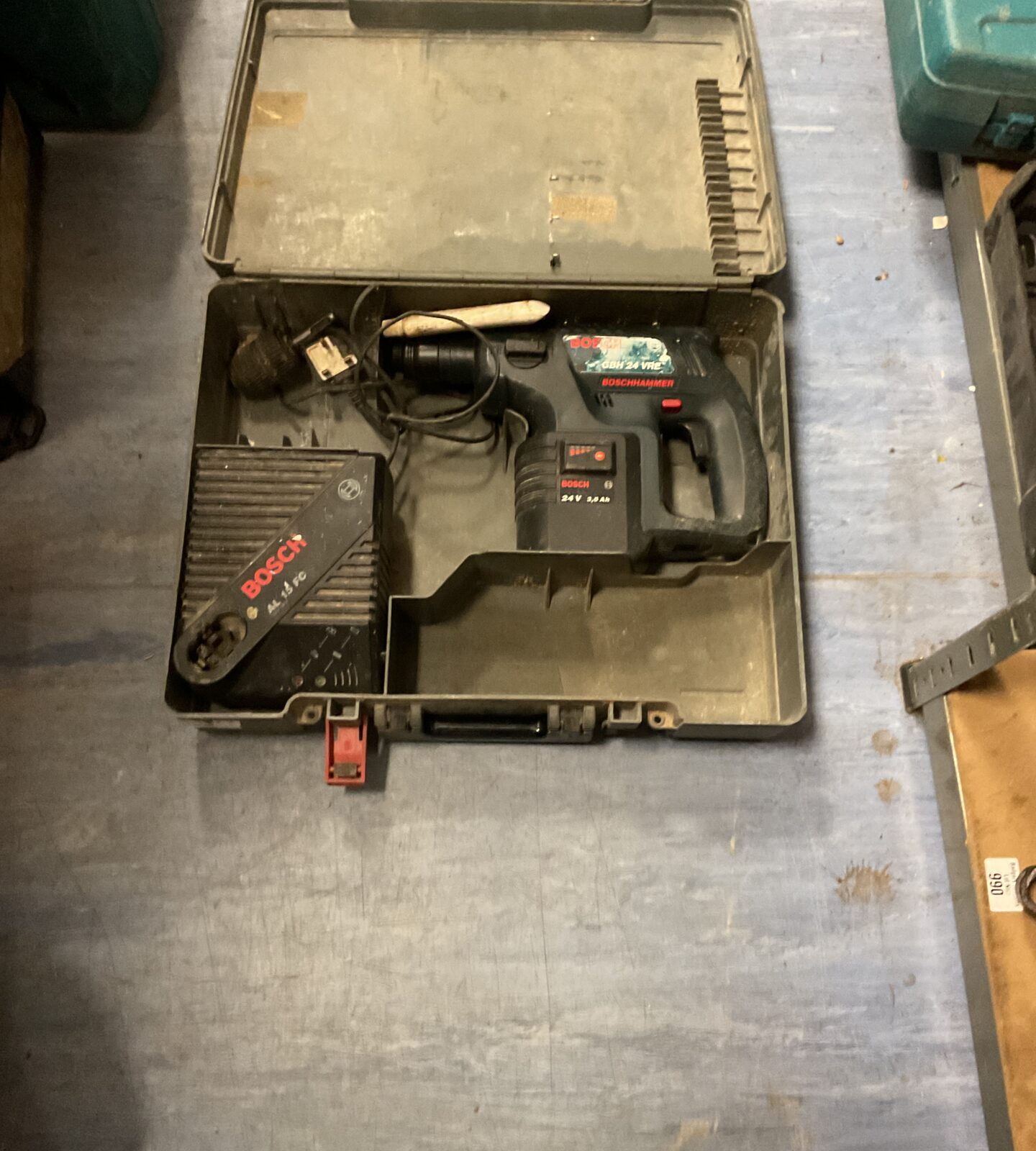 Boschammer 24v hammer drill