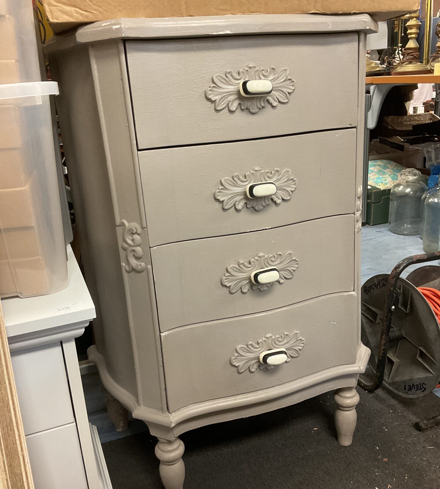 4 drawer bedside cabinet