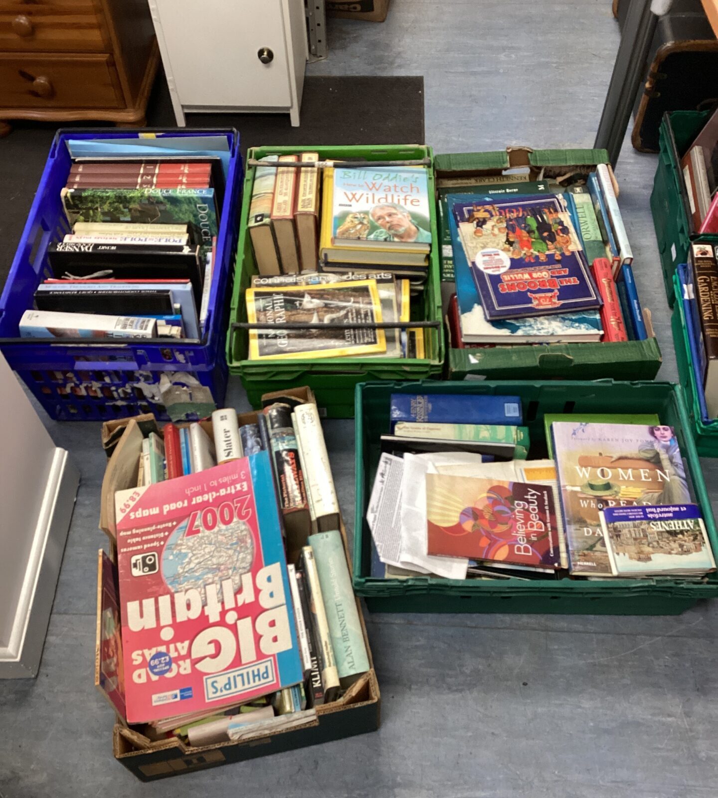 Five trays of assorted books inc wildlife & location from around the world books