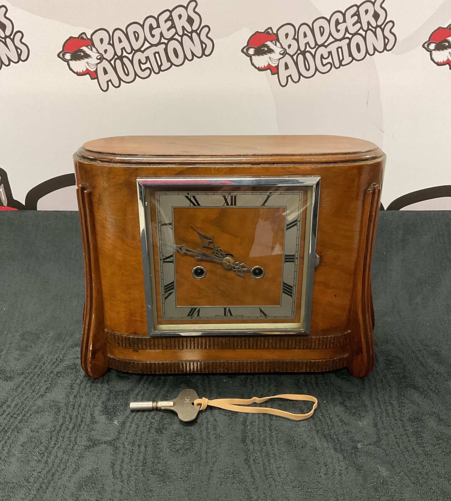 1930s Mantle Clock working with key poss perivale