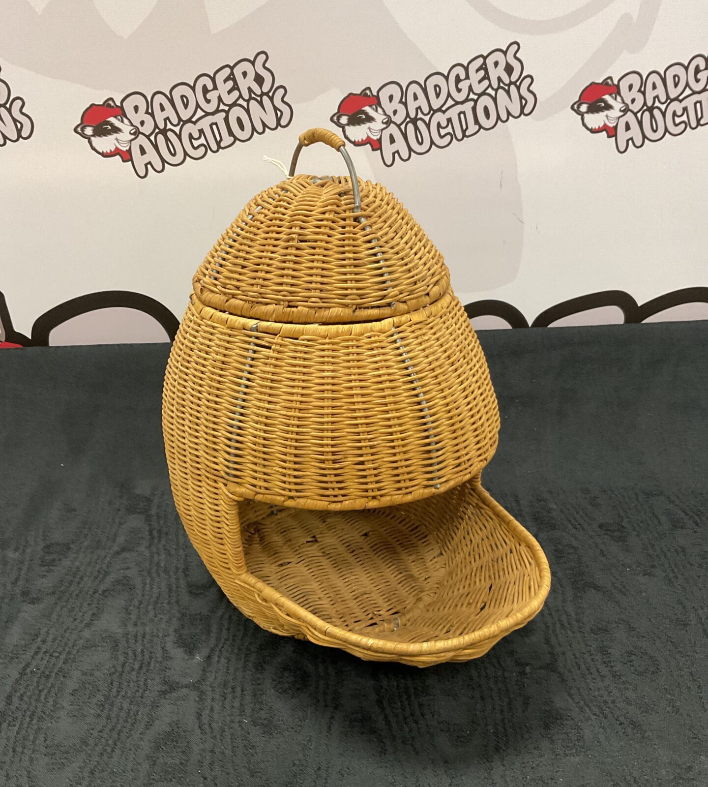 Wicker potato hopper