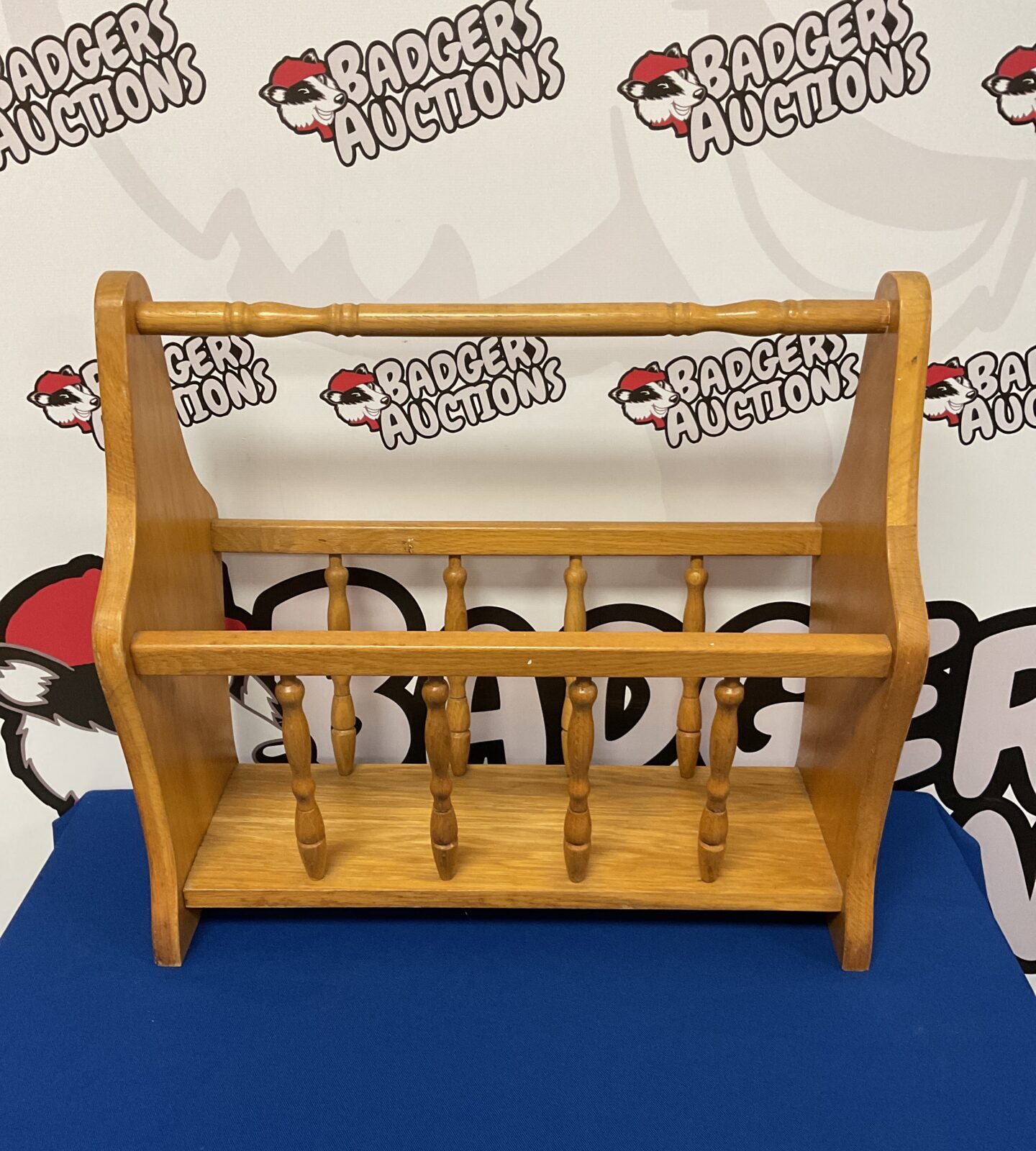mobex Solid oak magazine rack