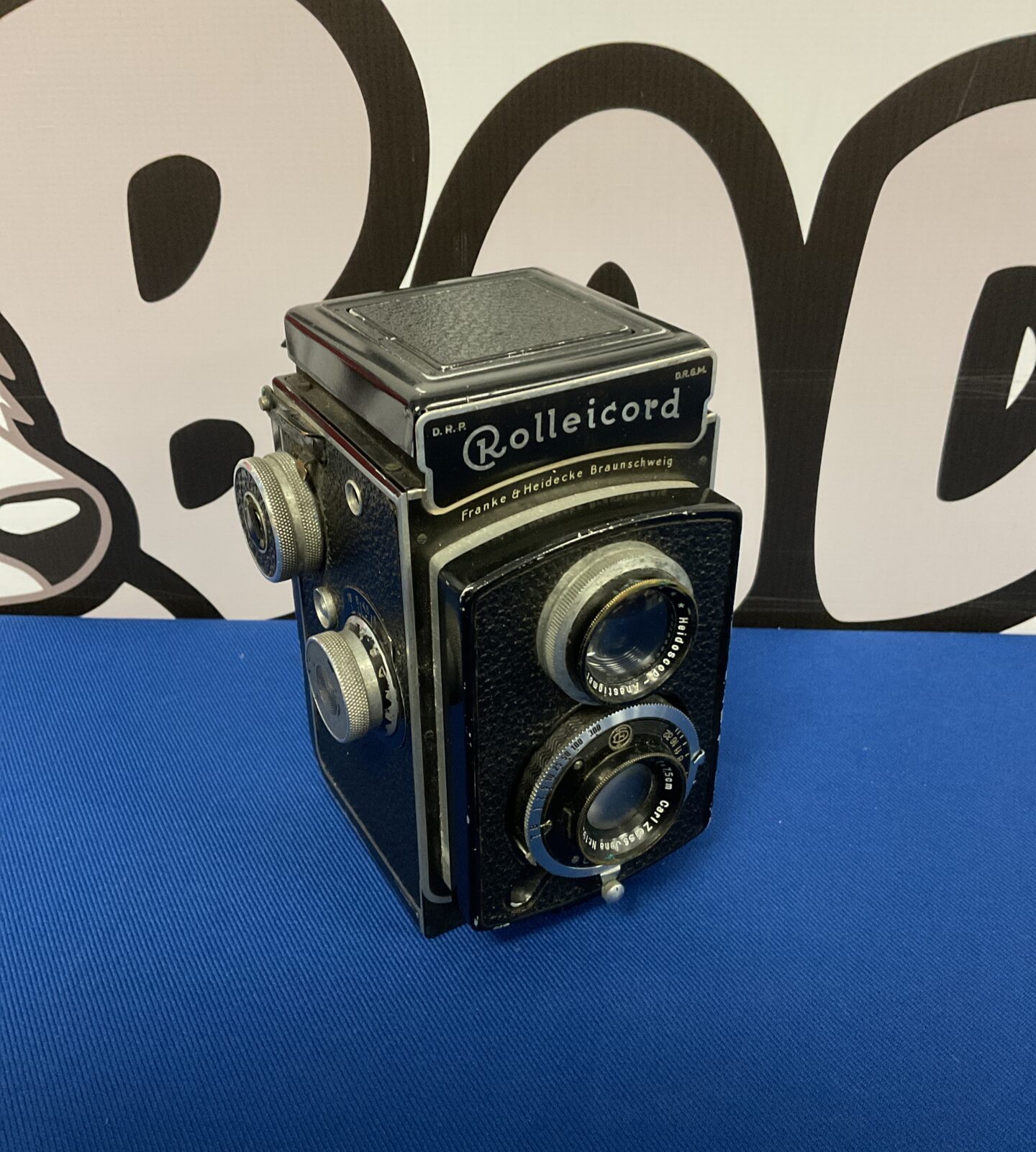 Rolleicord compur camera