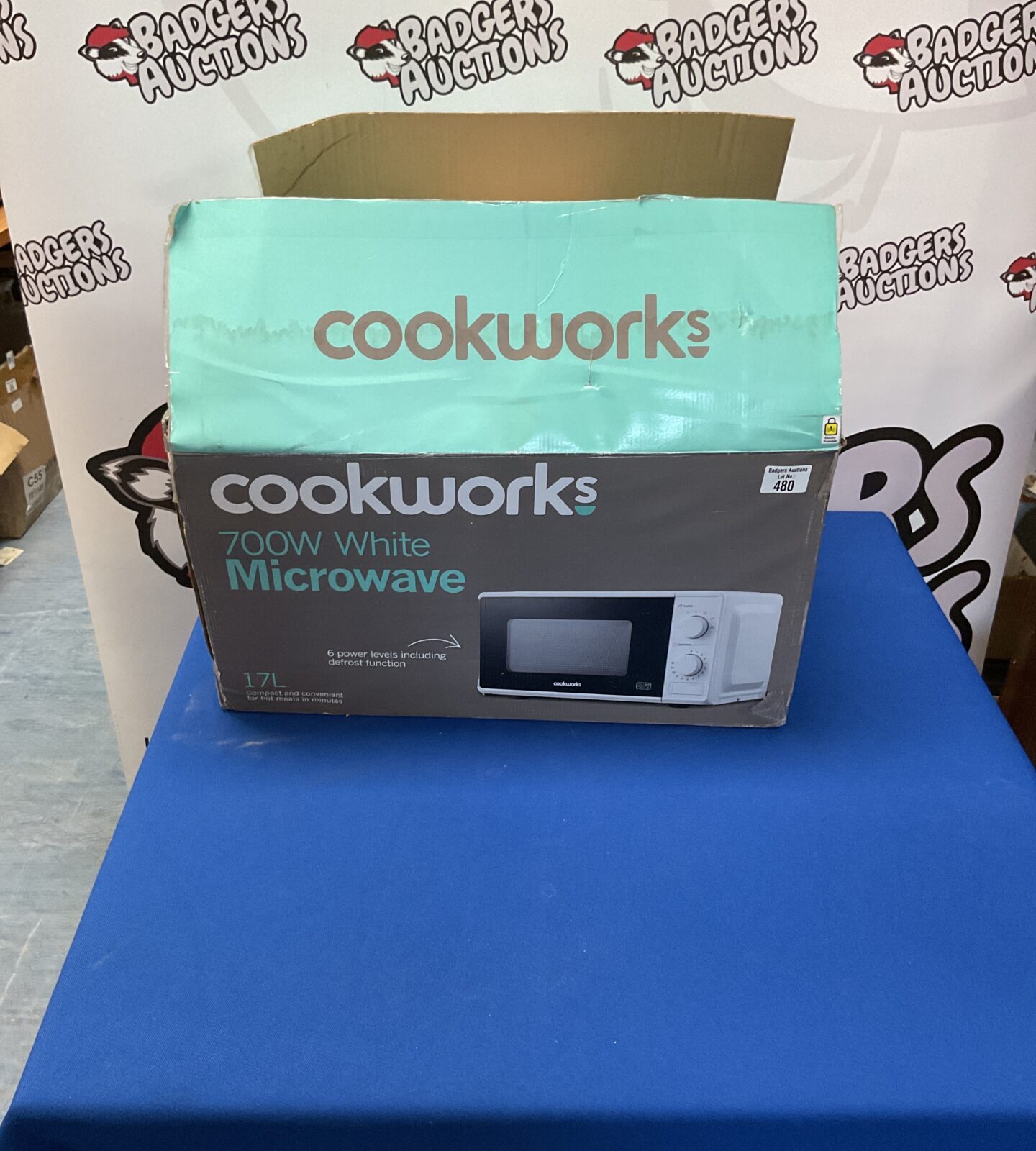 Cookworks 700w white microwave tested working