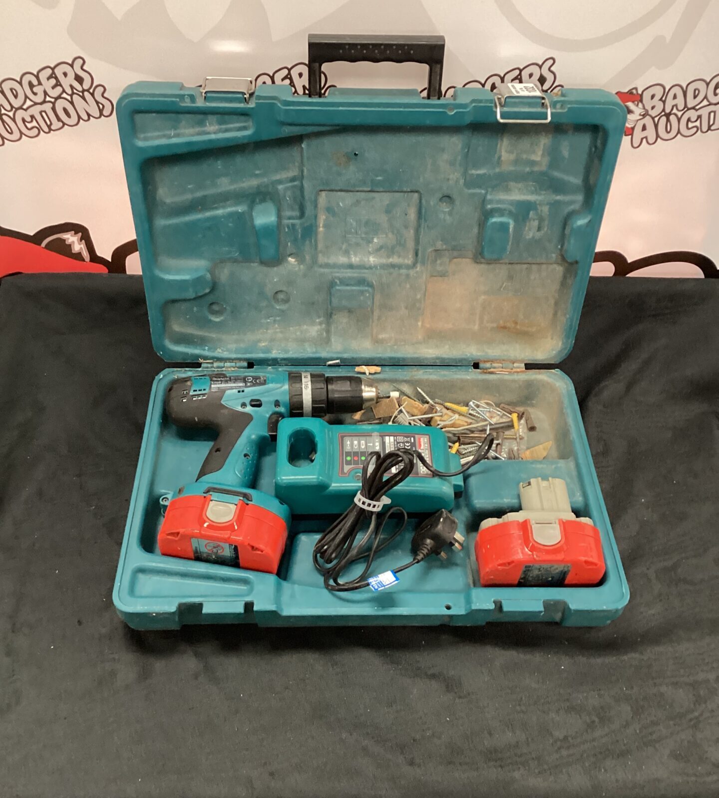 Makita 8391 Battery Drill set with case