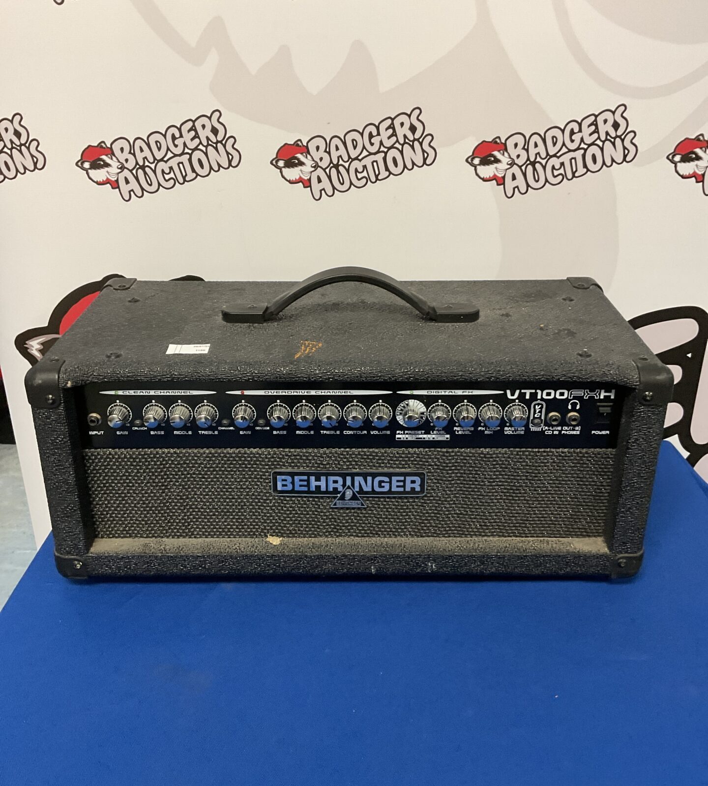 Behringer vt100 guitar amp head