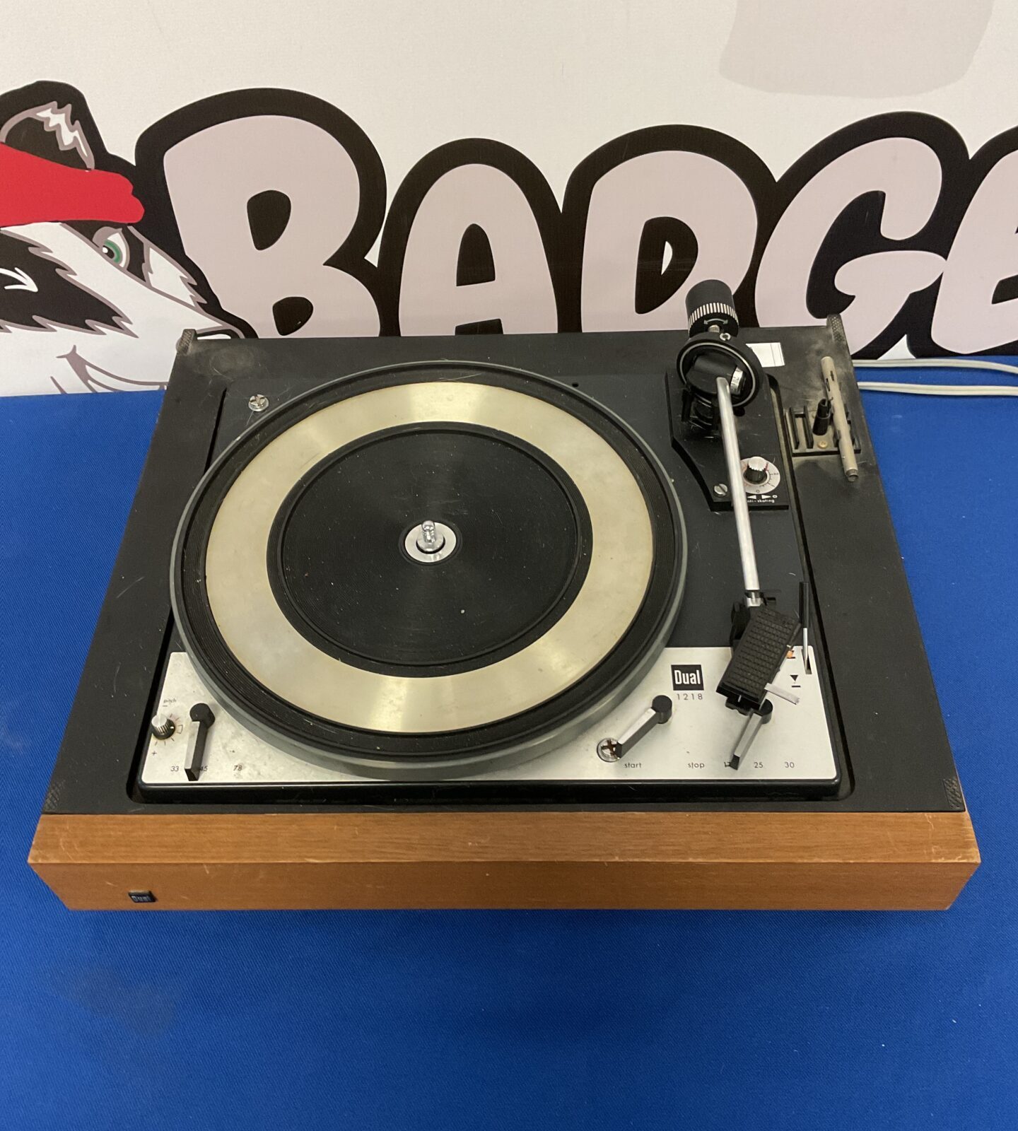 Dual 1218 turntable