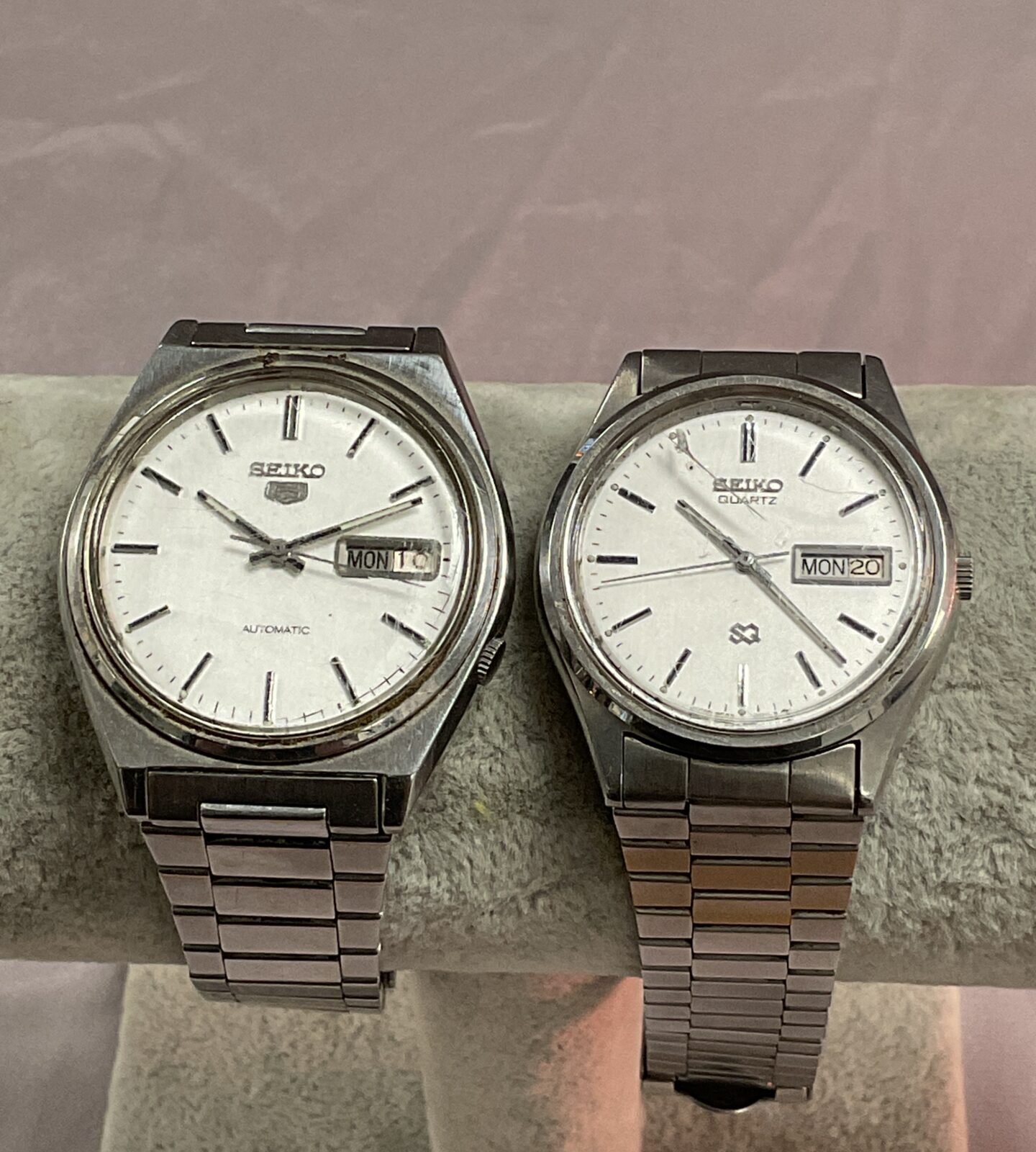 Two vintage Seiko wristwatches one automatic working and one quartz