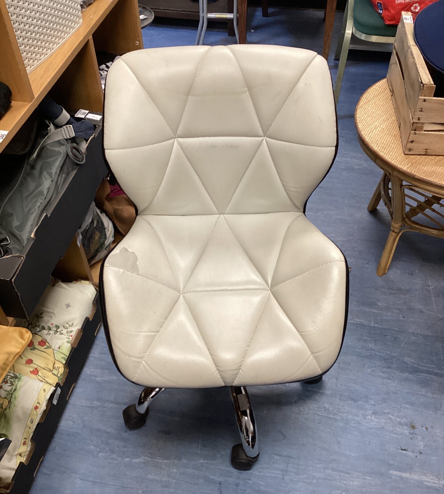 White & black leather swivel chair