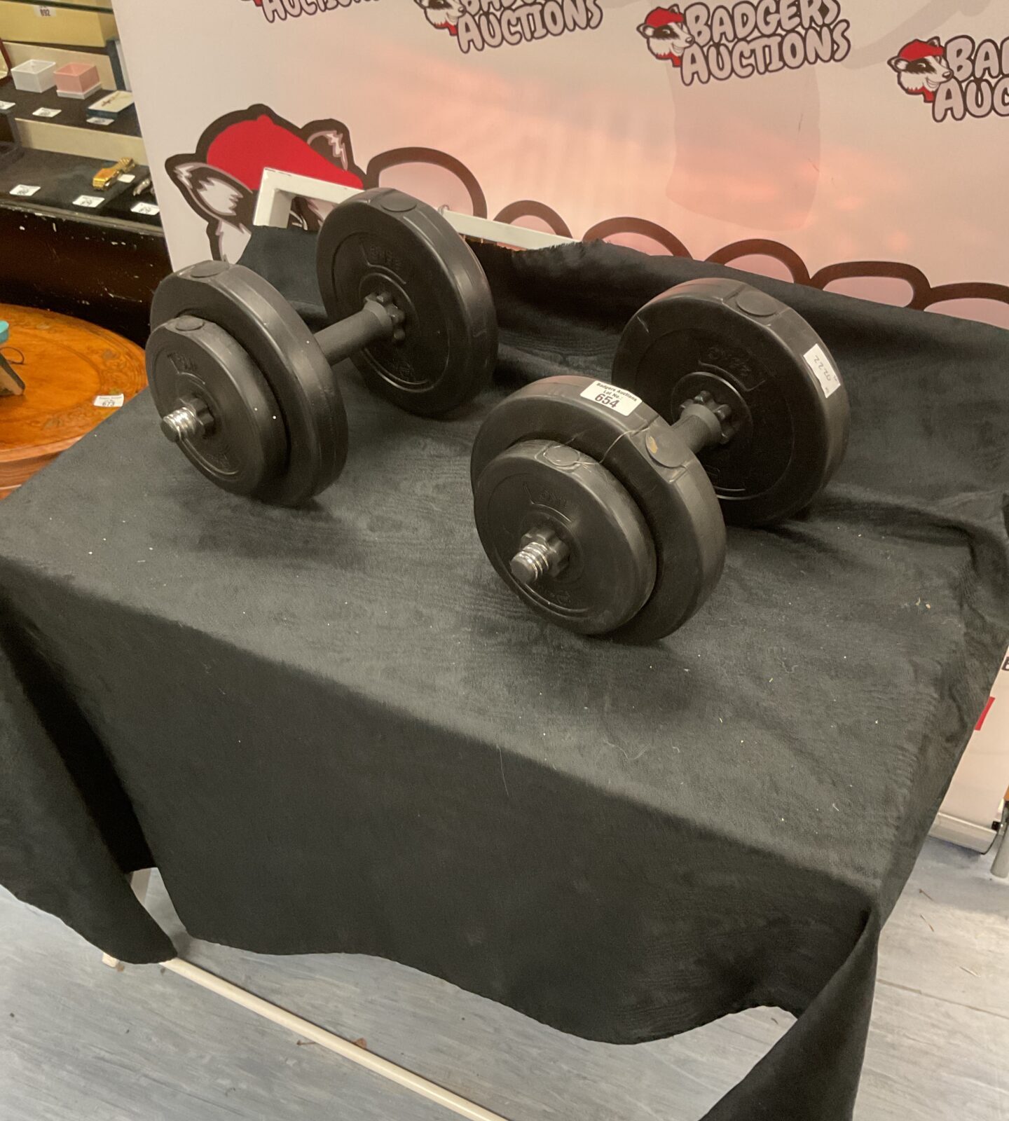 Two weights 7kg each