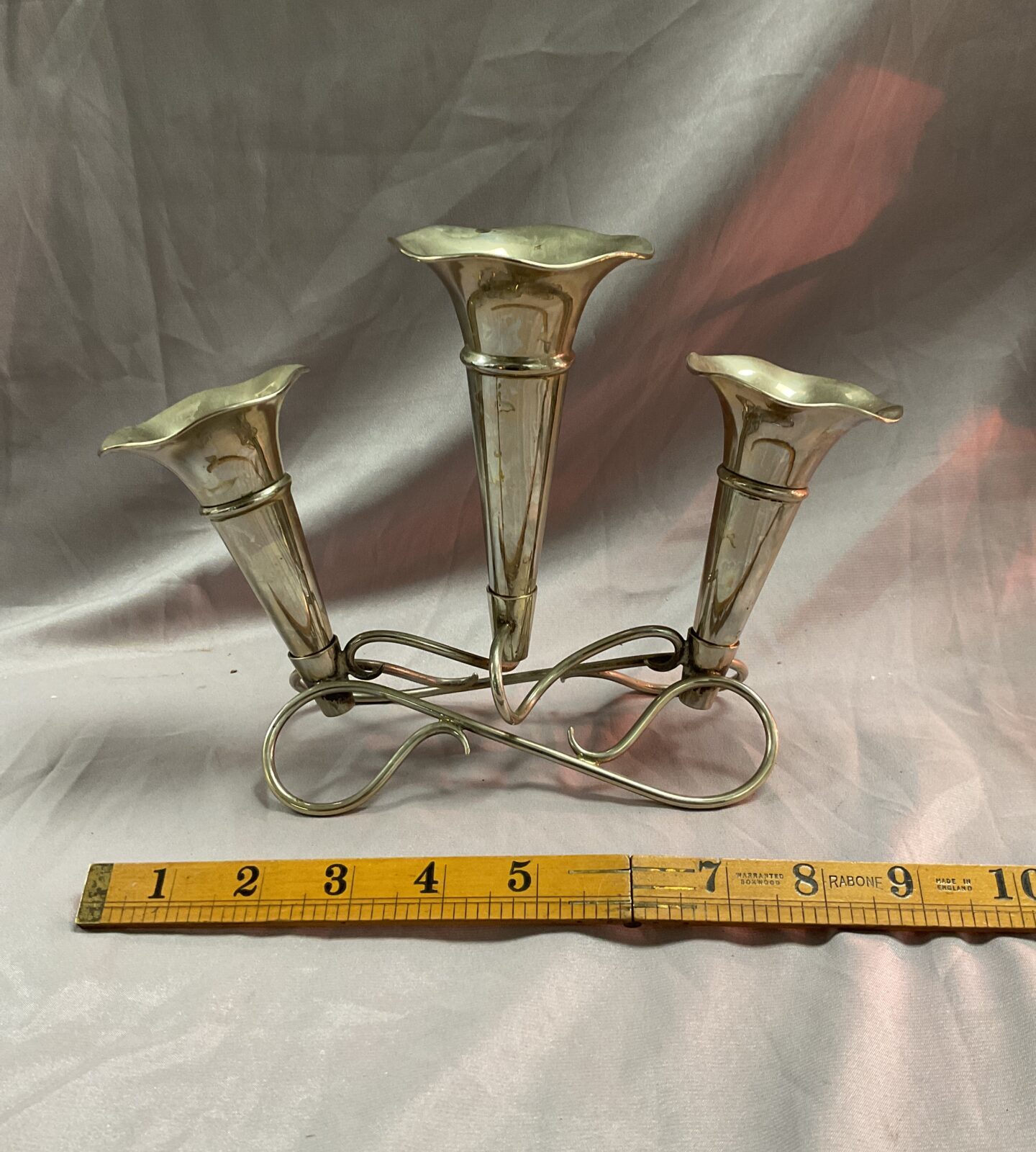 English Simple Epergne silver plate table centre peice