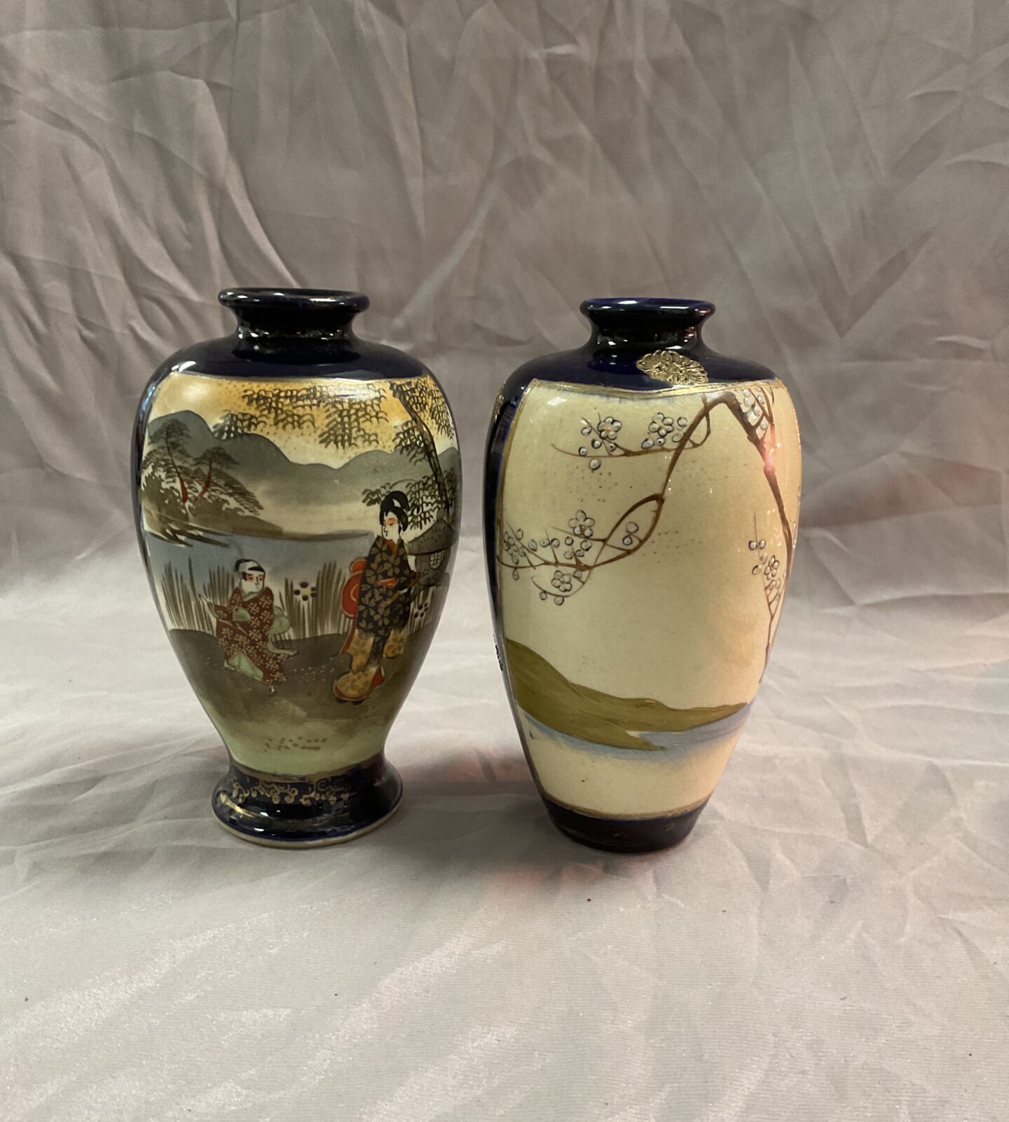 Two Japanese Meiji circa 1900 vases signed on one - Image 2