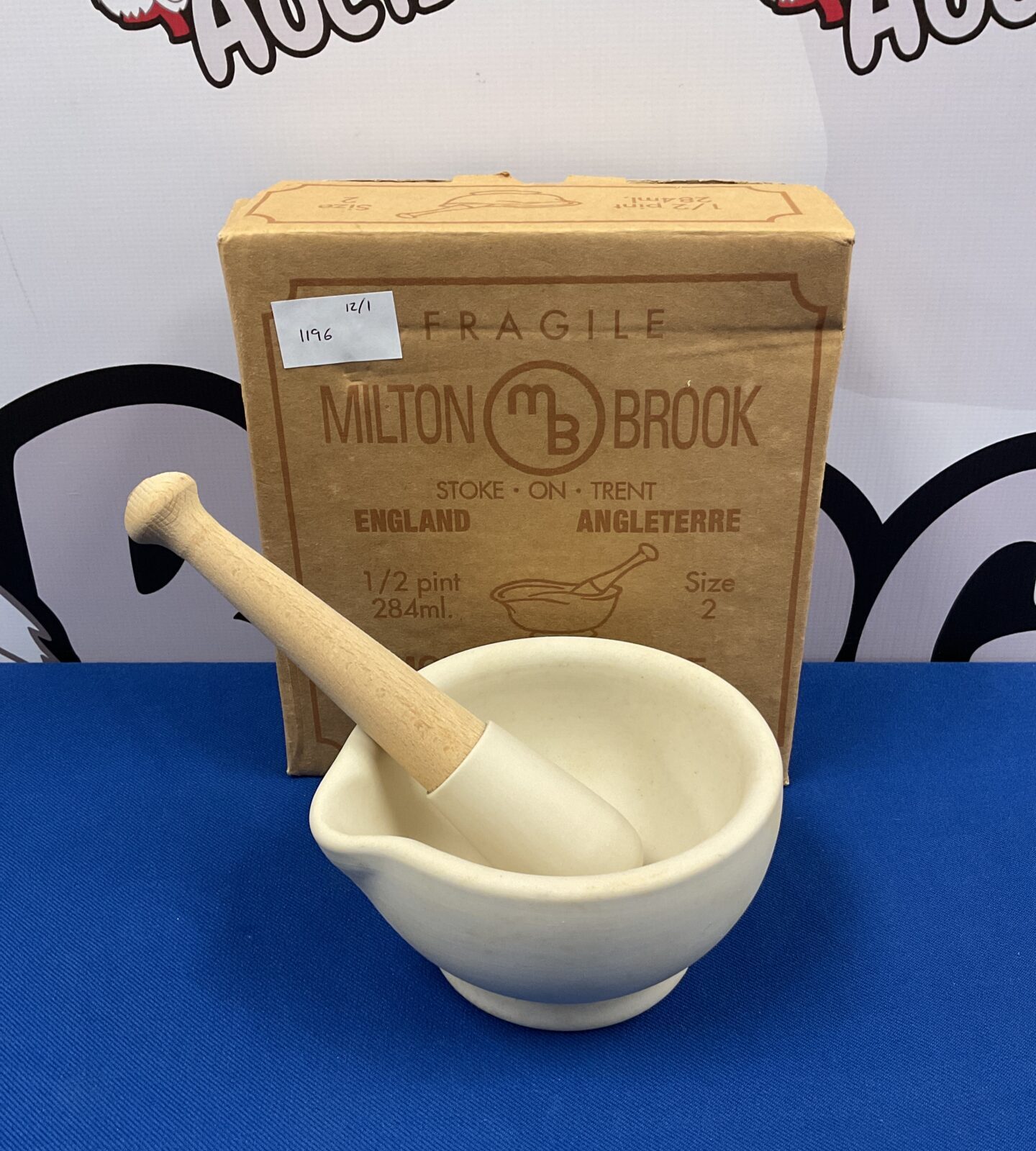 Milton brook mortar & pestle