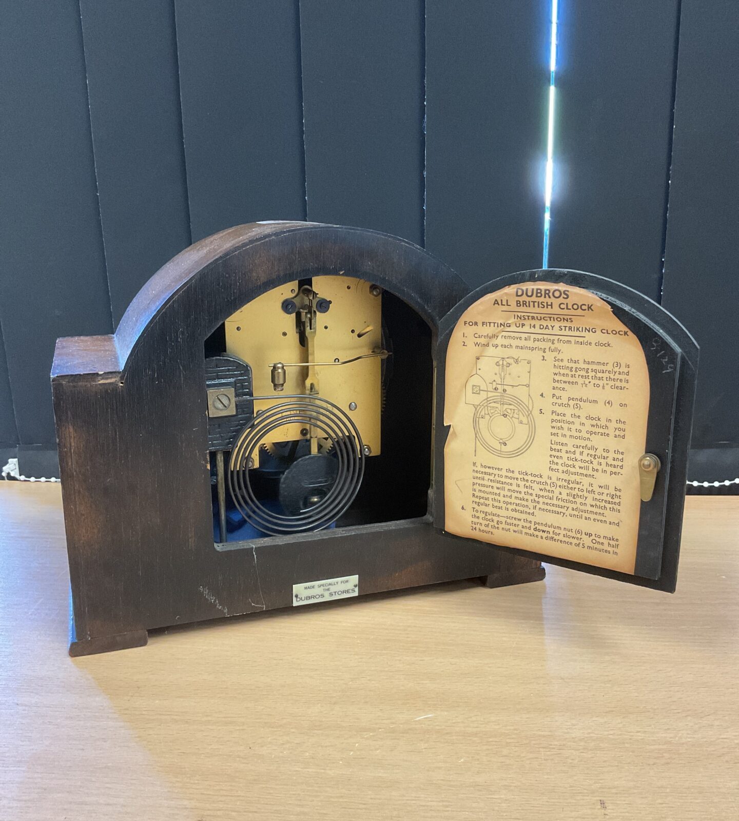 Enfield dupontic art deco mantle clock made for dubros stores working with key - Image 2