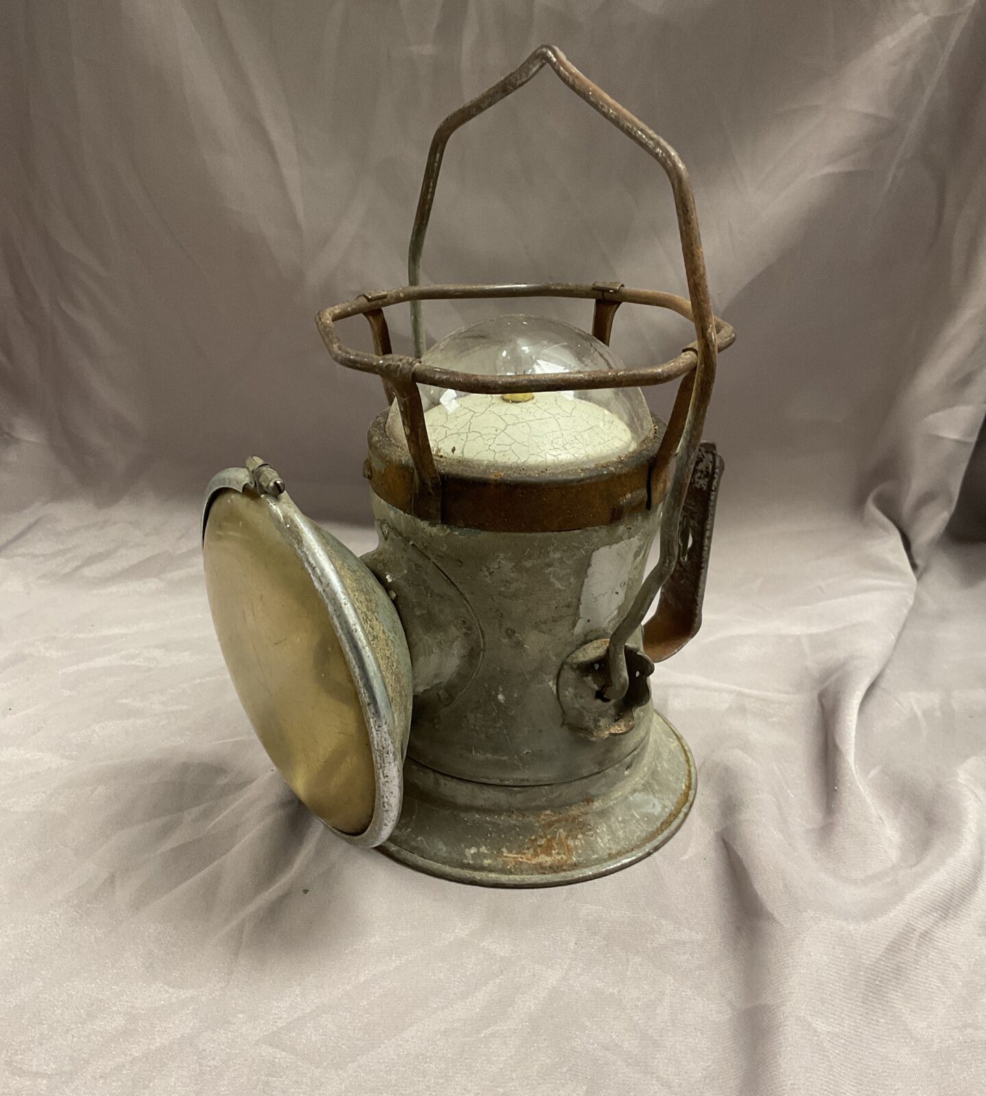 Vintage Siemens delta power light  railways lantern