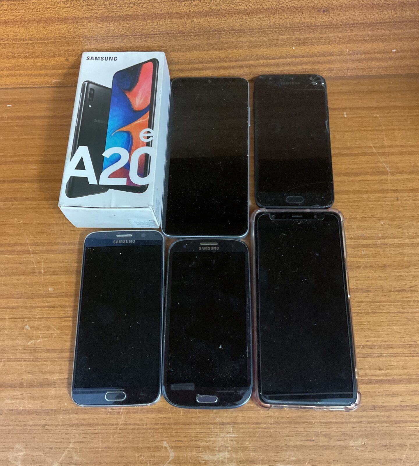 Bundle of 6 samsung mobile phones including galaxy a15 - Image 2