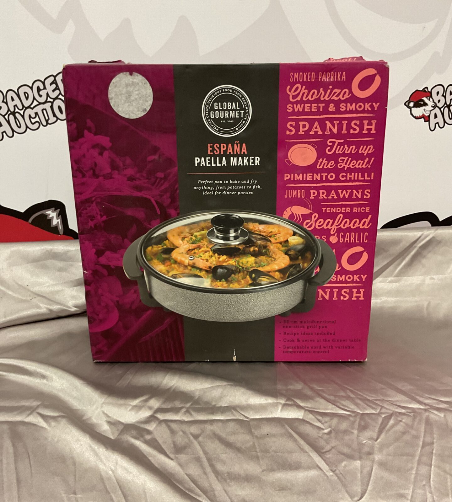 Global gourmet paella maker